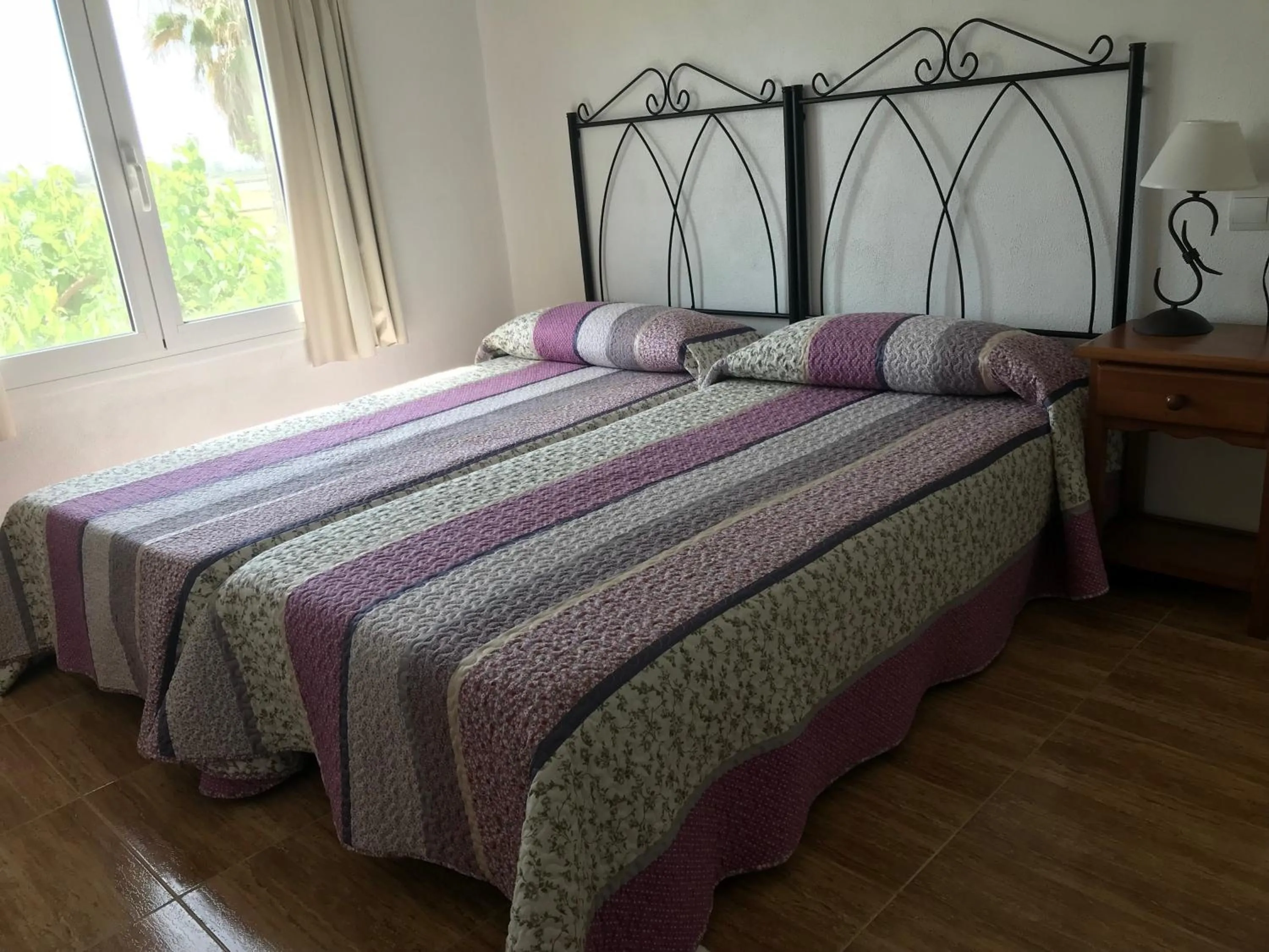 Bed in Paradise Ebro 2