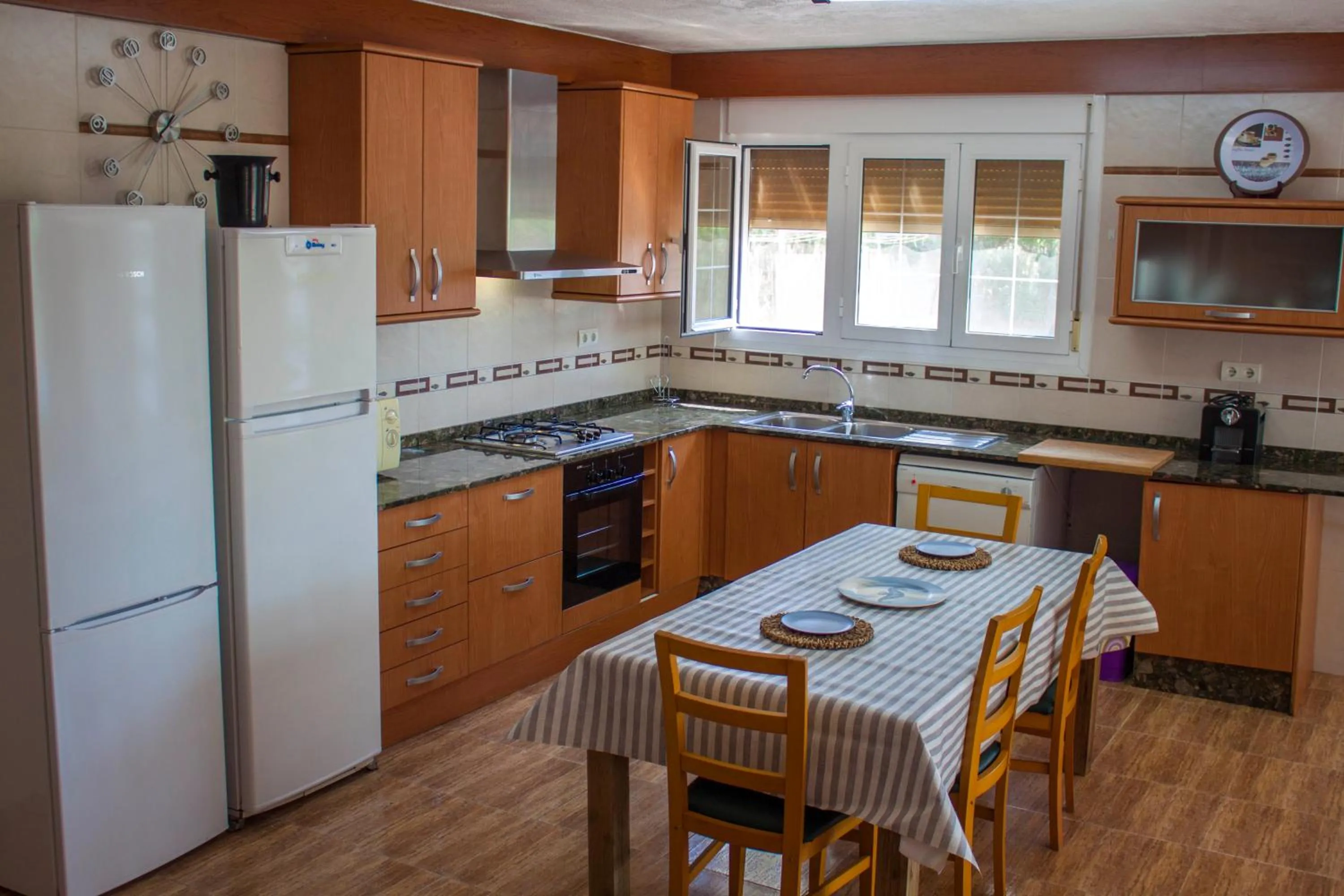 Kitchen or kitchenette in Paradise Ebro 2