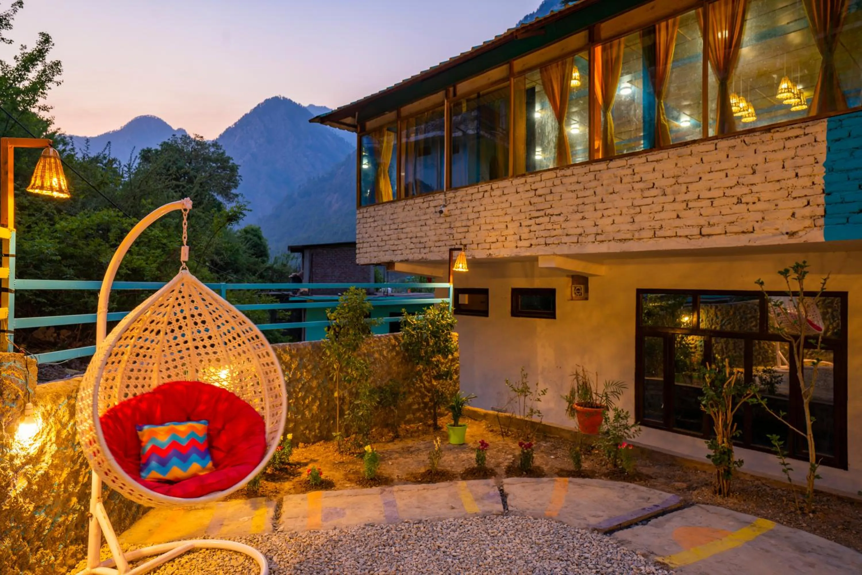 Property building in goSTOPS Kasol