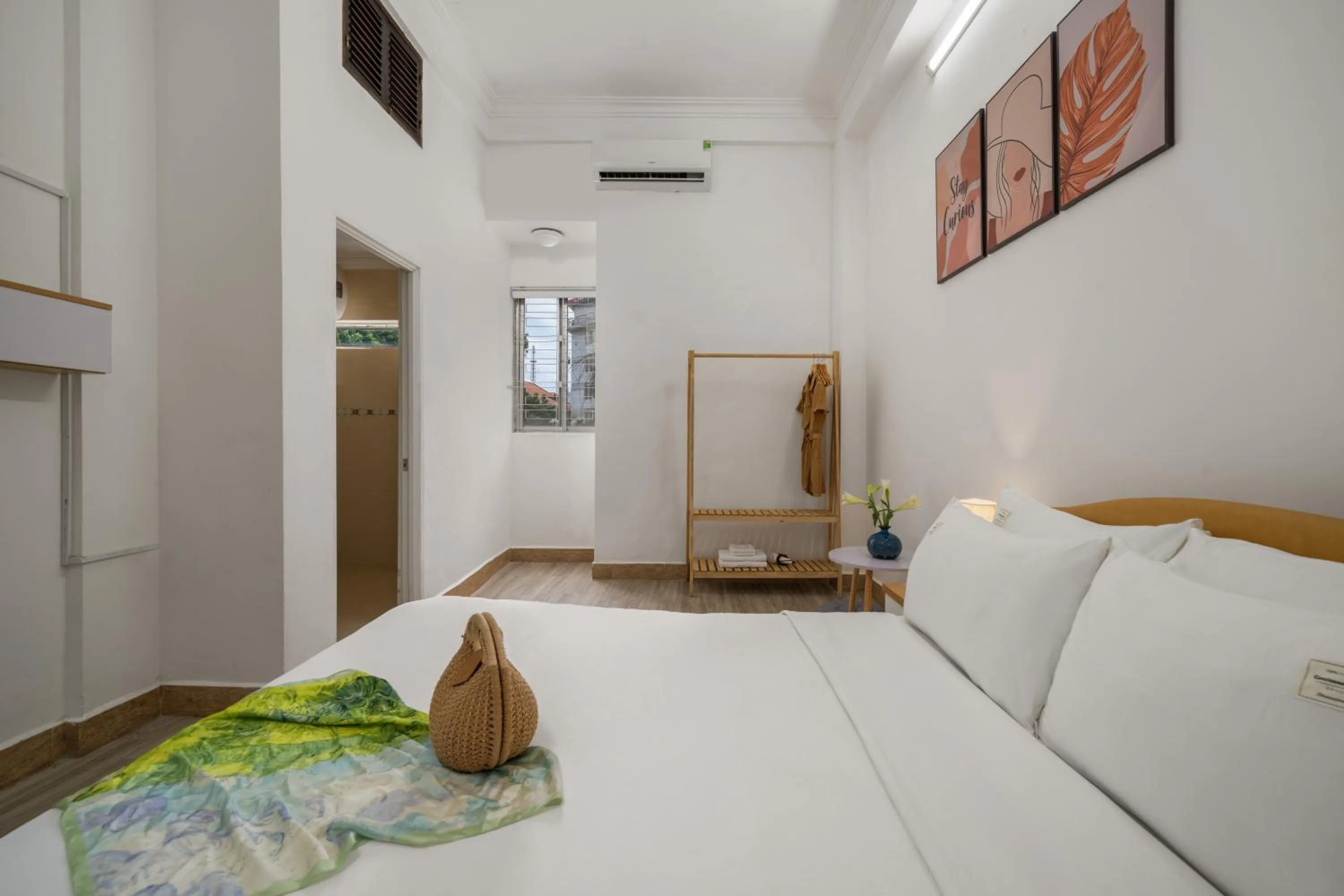Property building, Bed in KLy Apartment Hotel