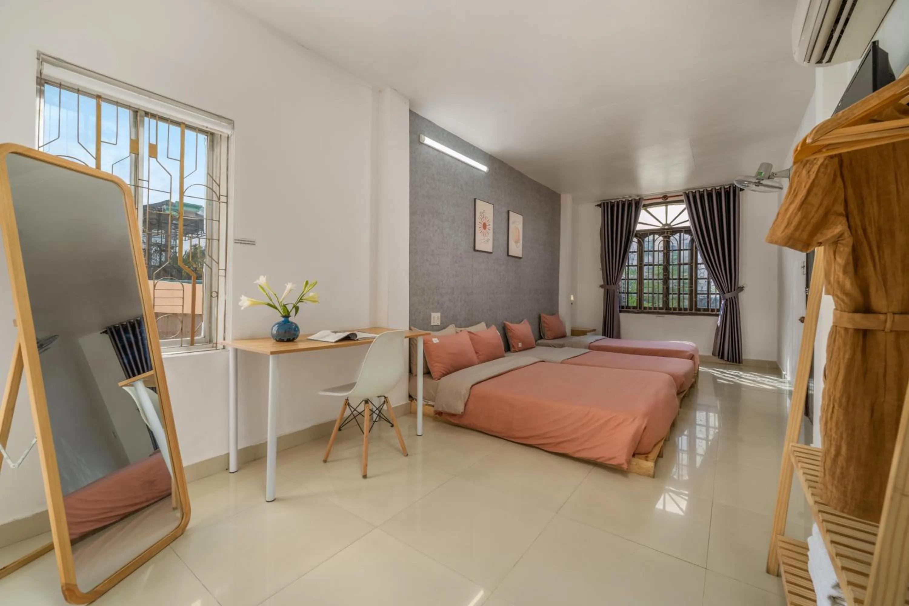 Photo of the whole room, Bed in KLy Apartment Hotel