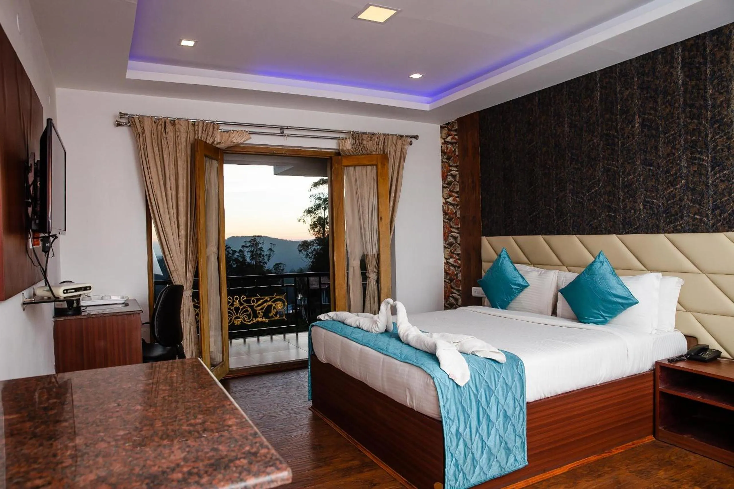 Photo of the whole room, Bed in Vista Suites Doddabetta Ooty By Bestinn Leisure