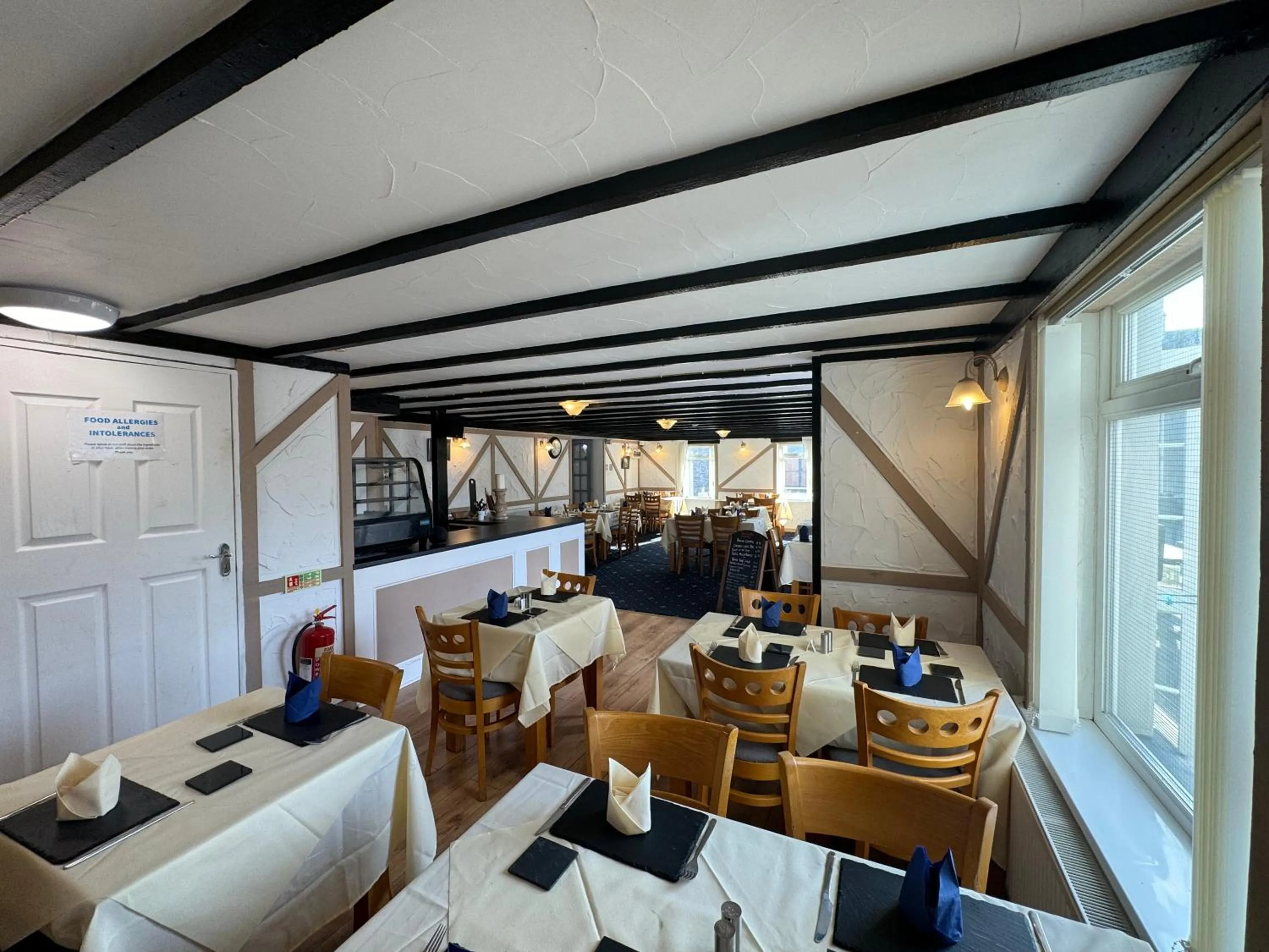 Restaurant/places to eat in The Carpenters Arms Rooms in Broadway, Laugharne