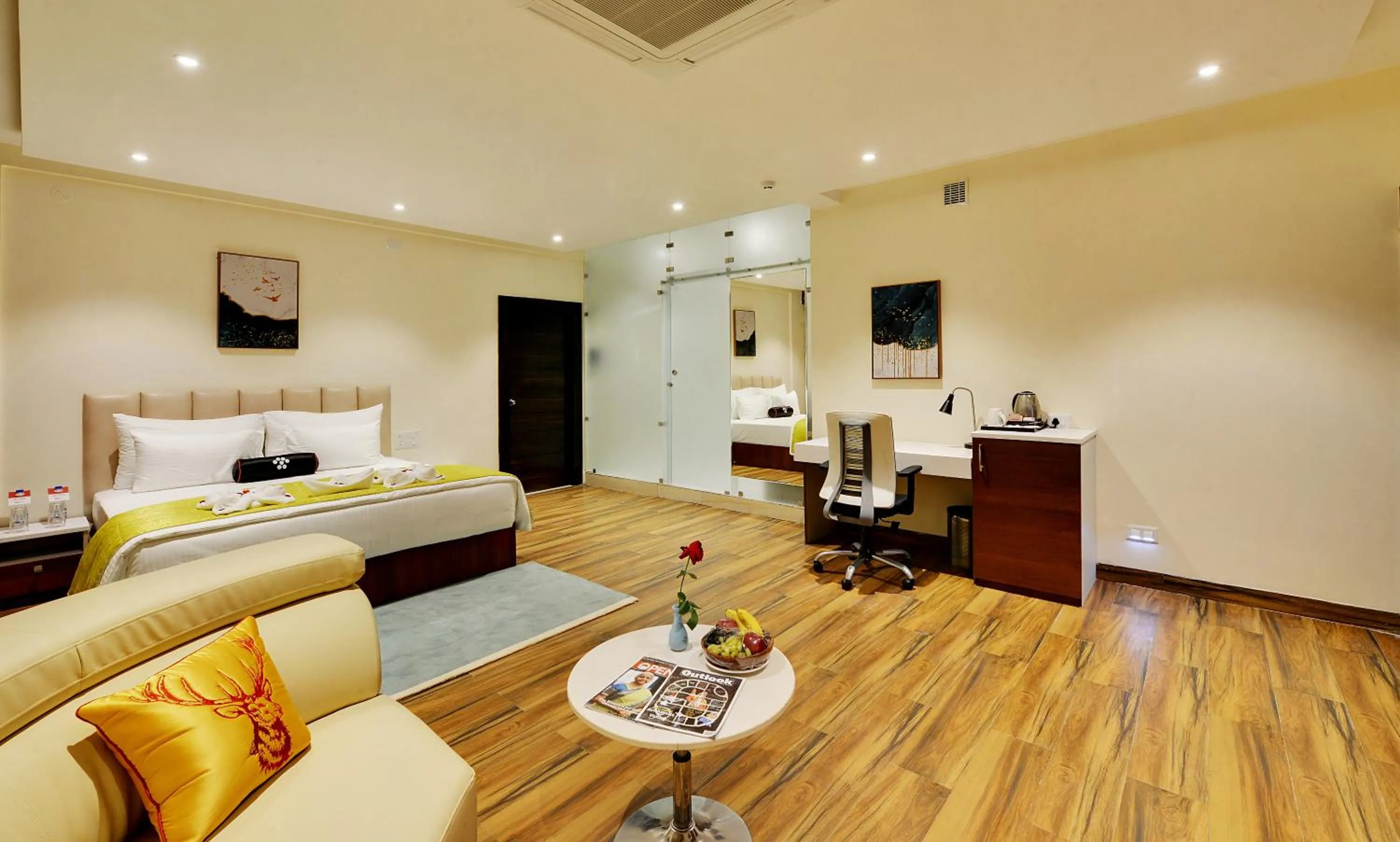 Bedroom, Bed in Mastiff Select Gulbarga Hotel