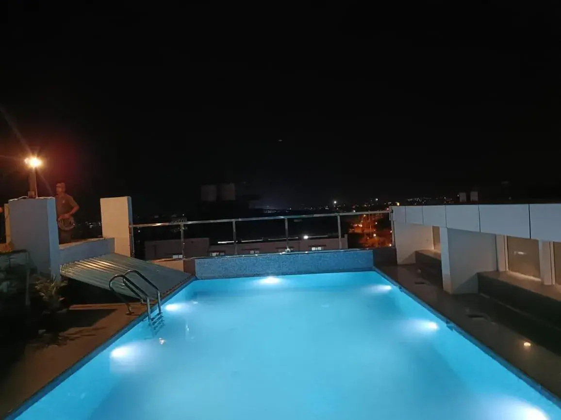 Swimming pool in Mastiff Select Gulbarga Hotel Swimming pool in Mastiff Select Gulbarga Hotel