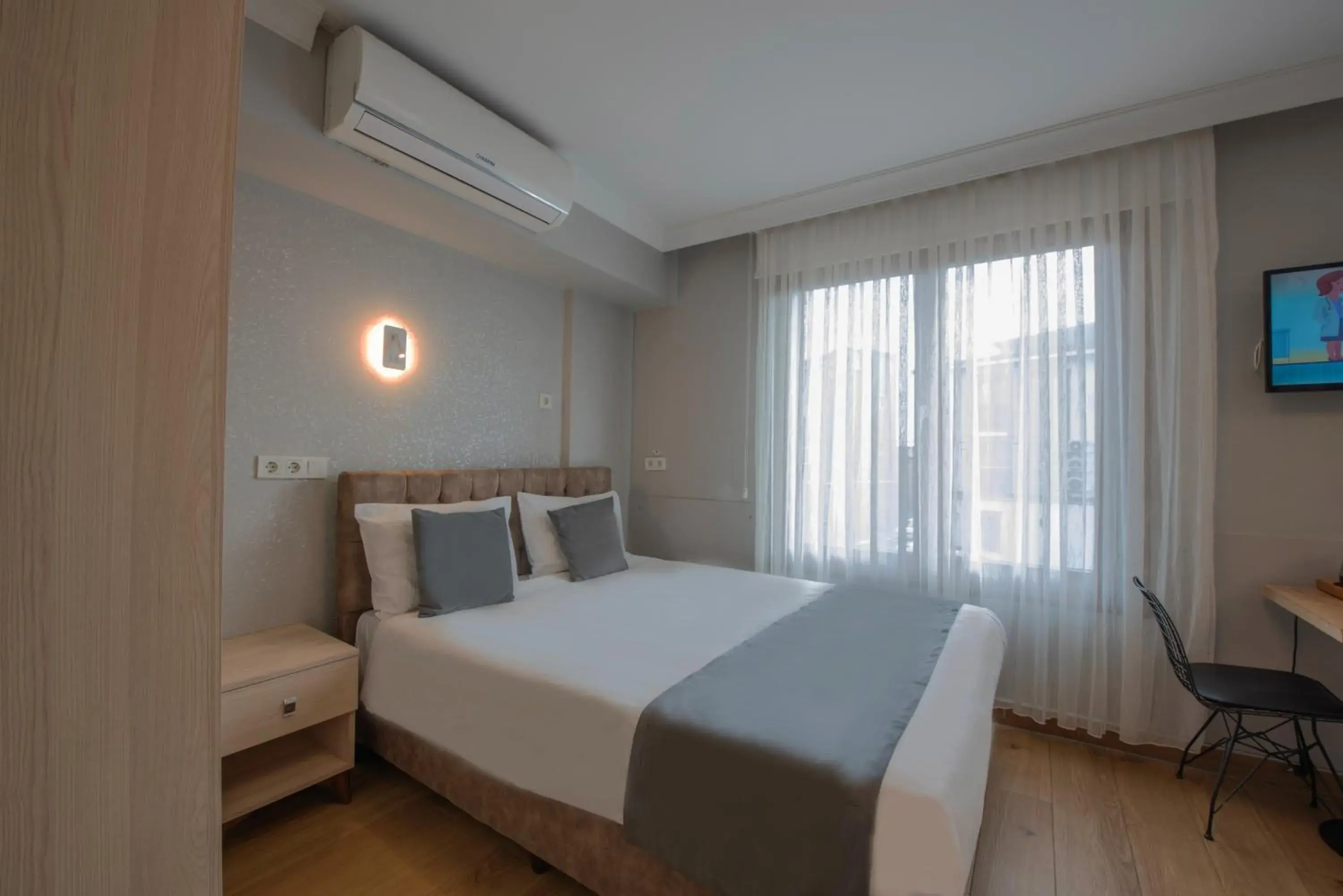 Photo of the whole room, Bed in Seven Studıos Sultanahmet Photo of the whole room, Bed in Seven Studıos Sultanahmet