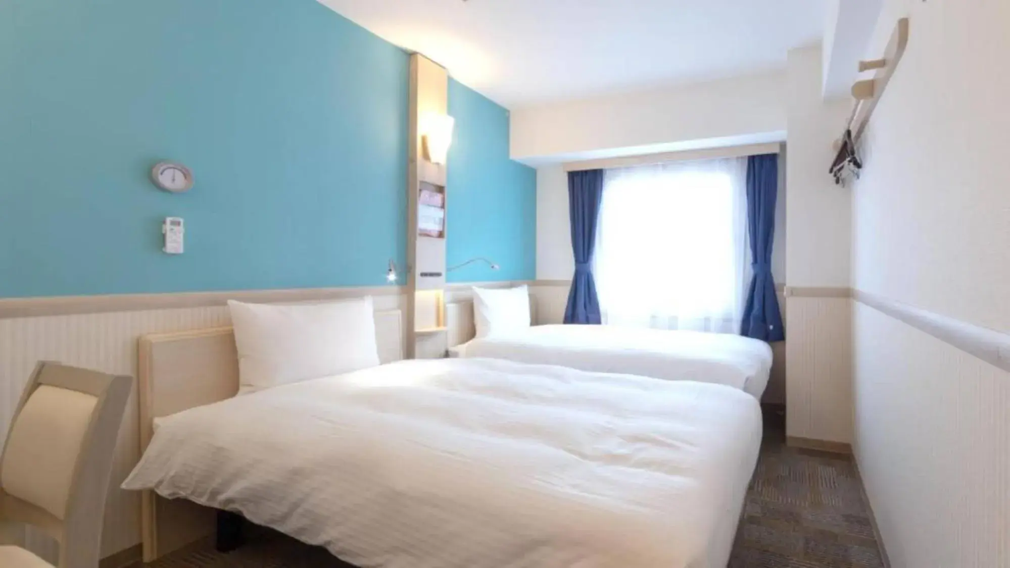 Photo of the whole room, Bed in Toyoko Inn Yokohama Shiei-chikatetsu Center Minami-eki Photo of the whole room, Bed in Toyoko Inn Yokohama Shiei-chikatetsu Center Minami-eki