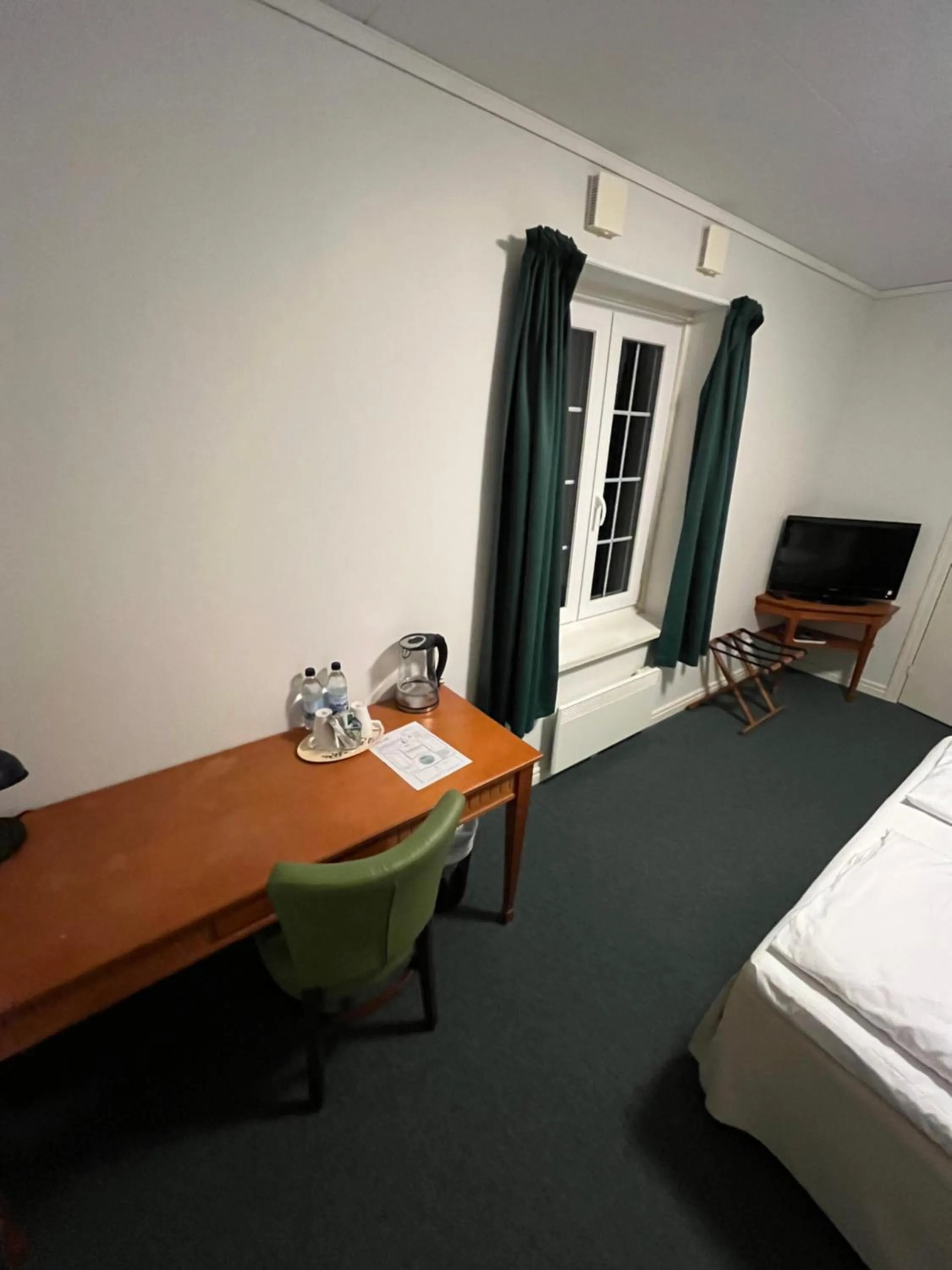 Bed in Möckelsnäs Herrgård