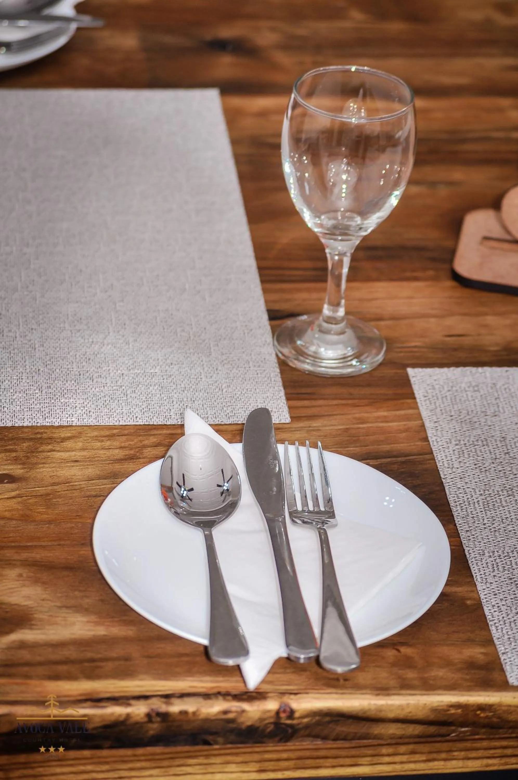 Restaurant/places to eat in Avoca Vale Country Hotel