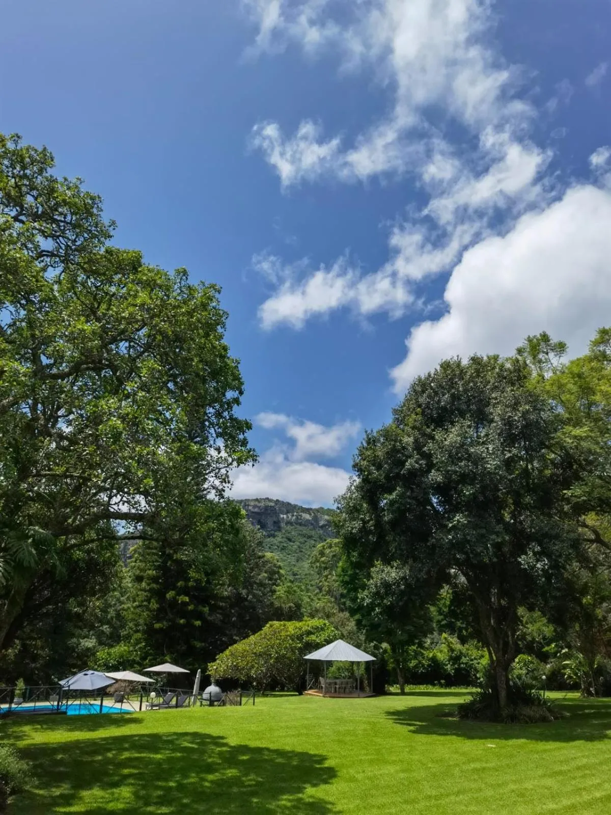 Garden in Avoca Vale Country Hotel
