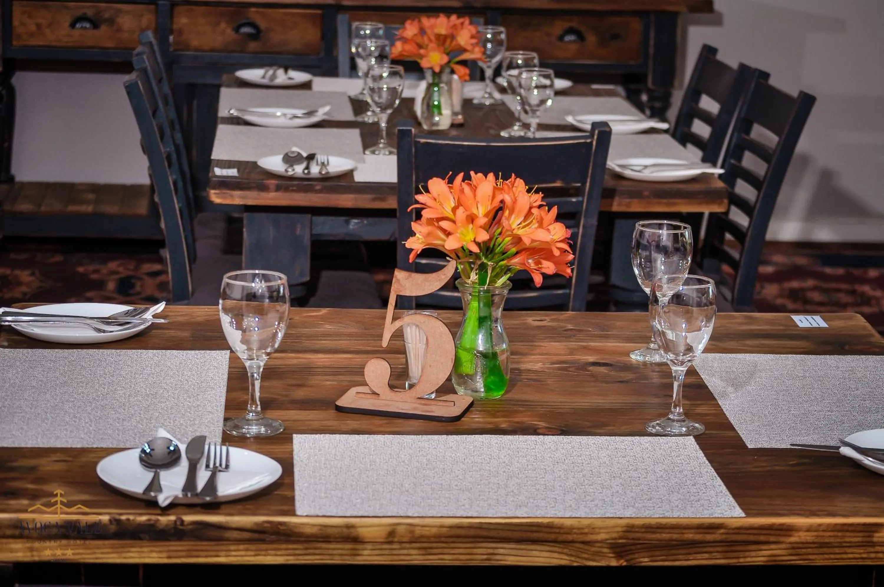 Restaurant/places to eat in Avoca Vale Country Hotel