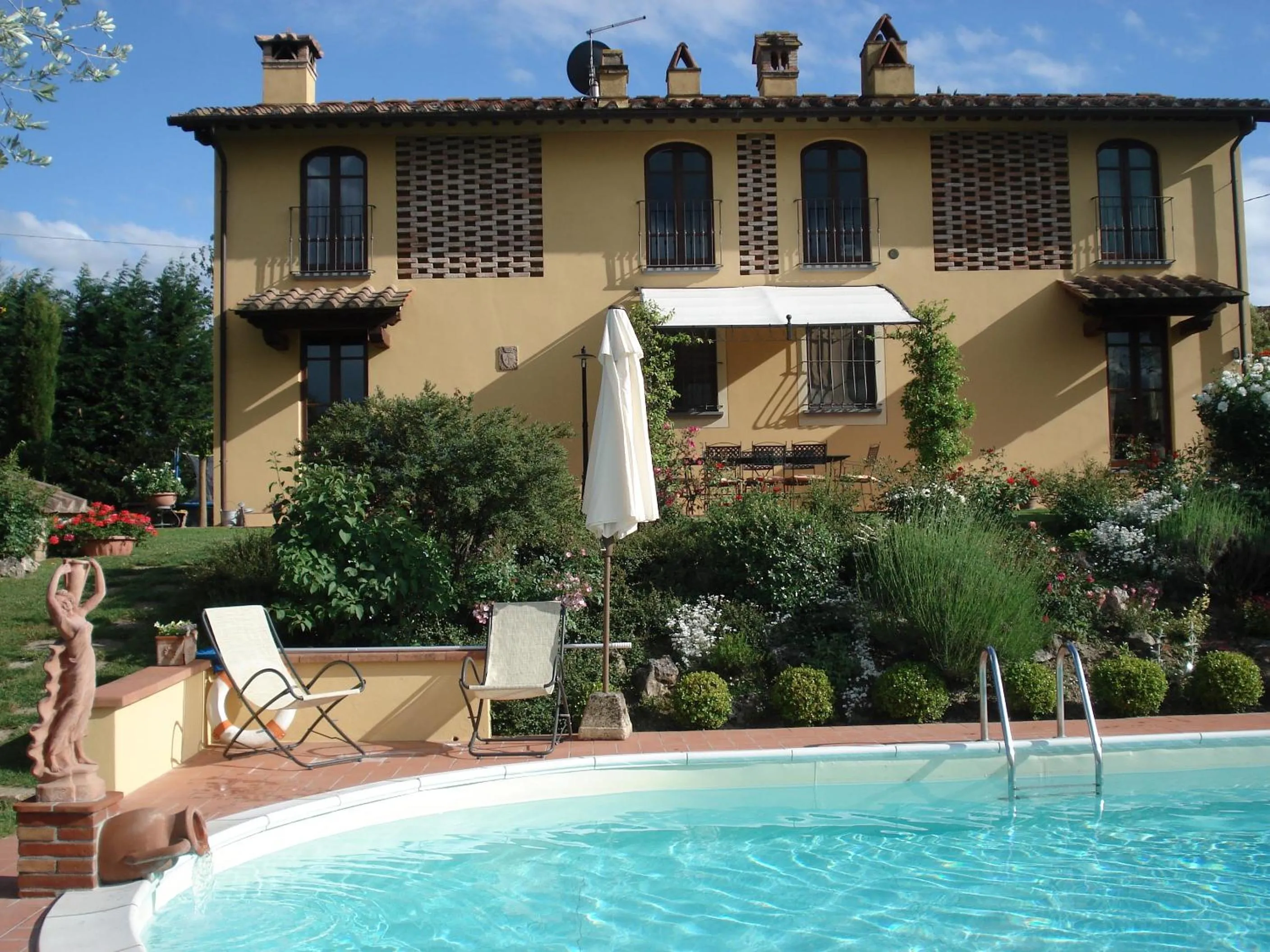 Swimming pool in Villa Antica Sosta Renai