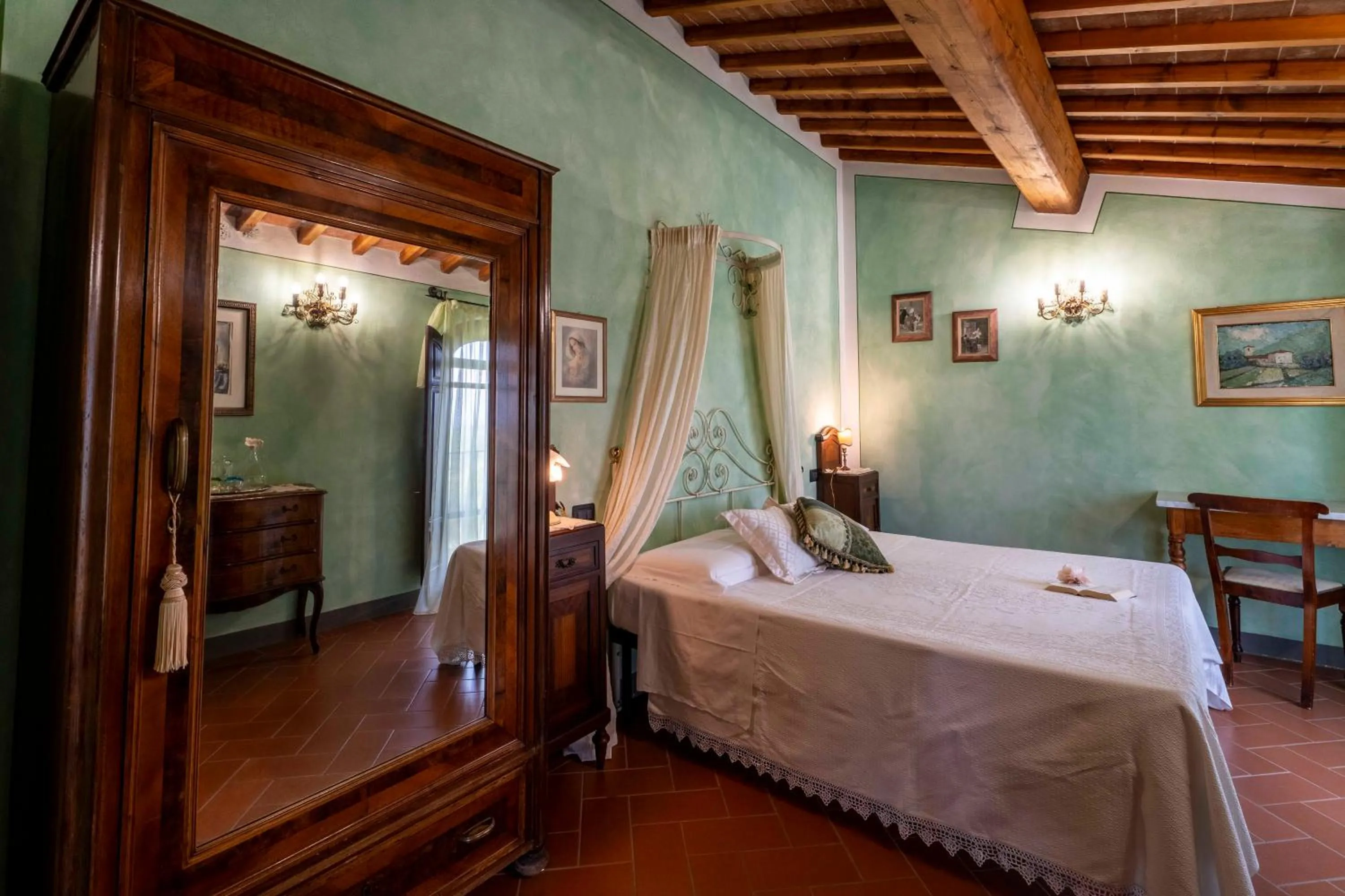 Bedroom, Bed in Villa Antica Sosta Renai