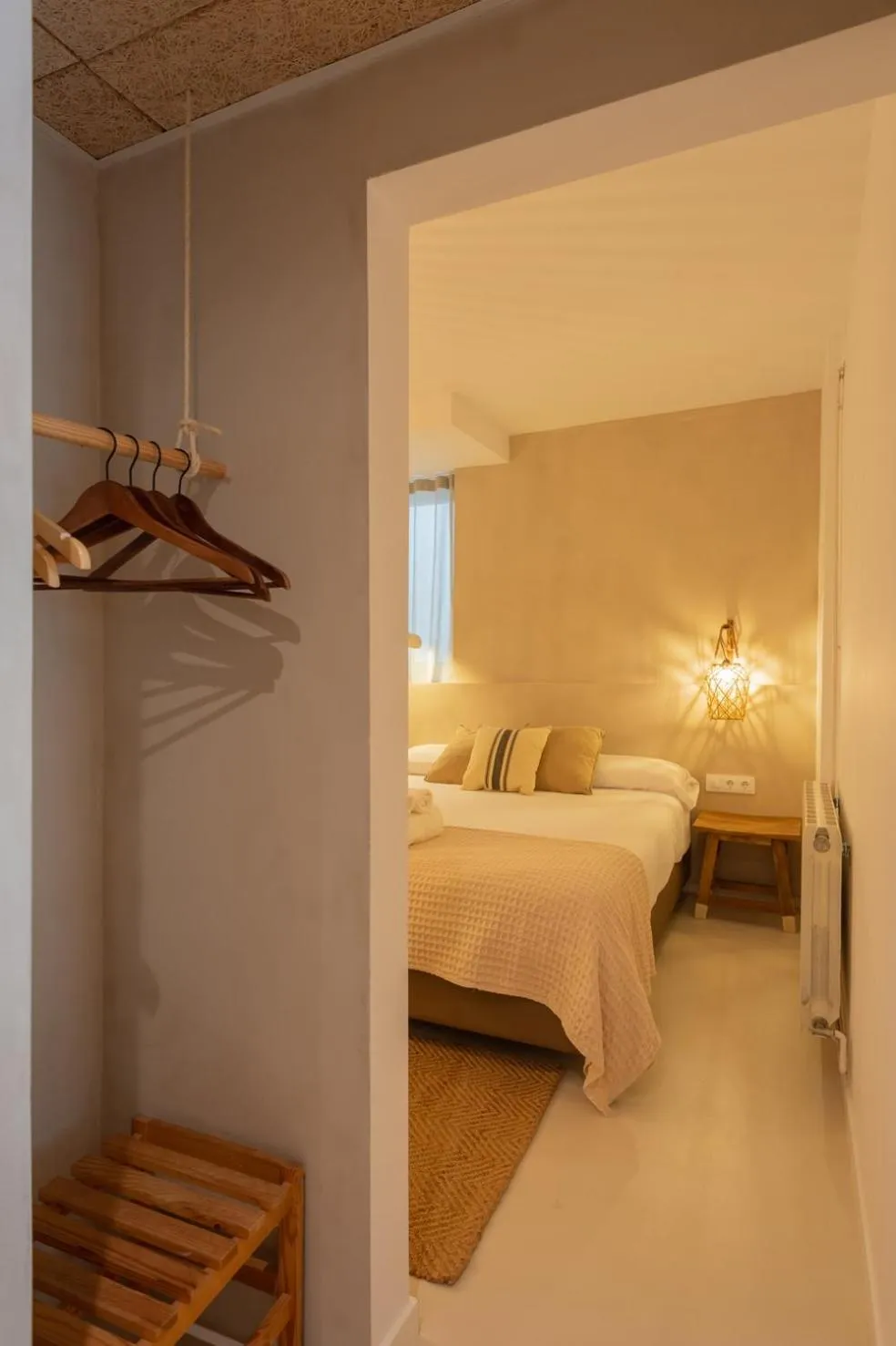 Bed in Hostal Es Niu de Tamariu