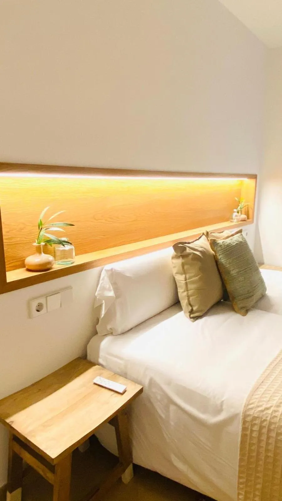 Bedroom, Bed in Hostal Es Niu de Tamariu