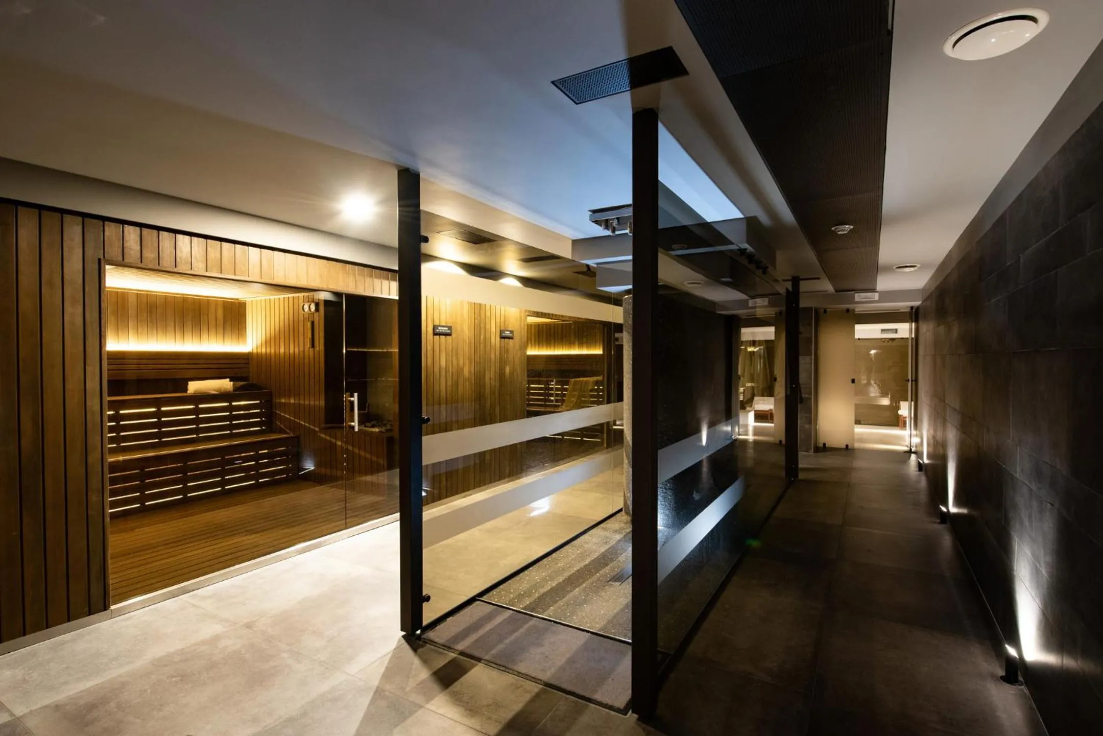 Sauna in Gold Tower Lifestyle Hotel