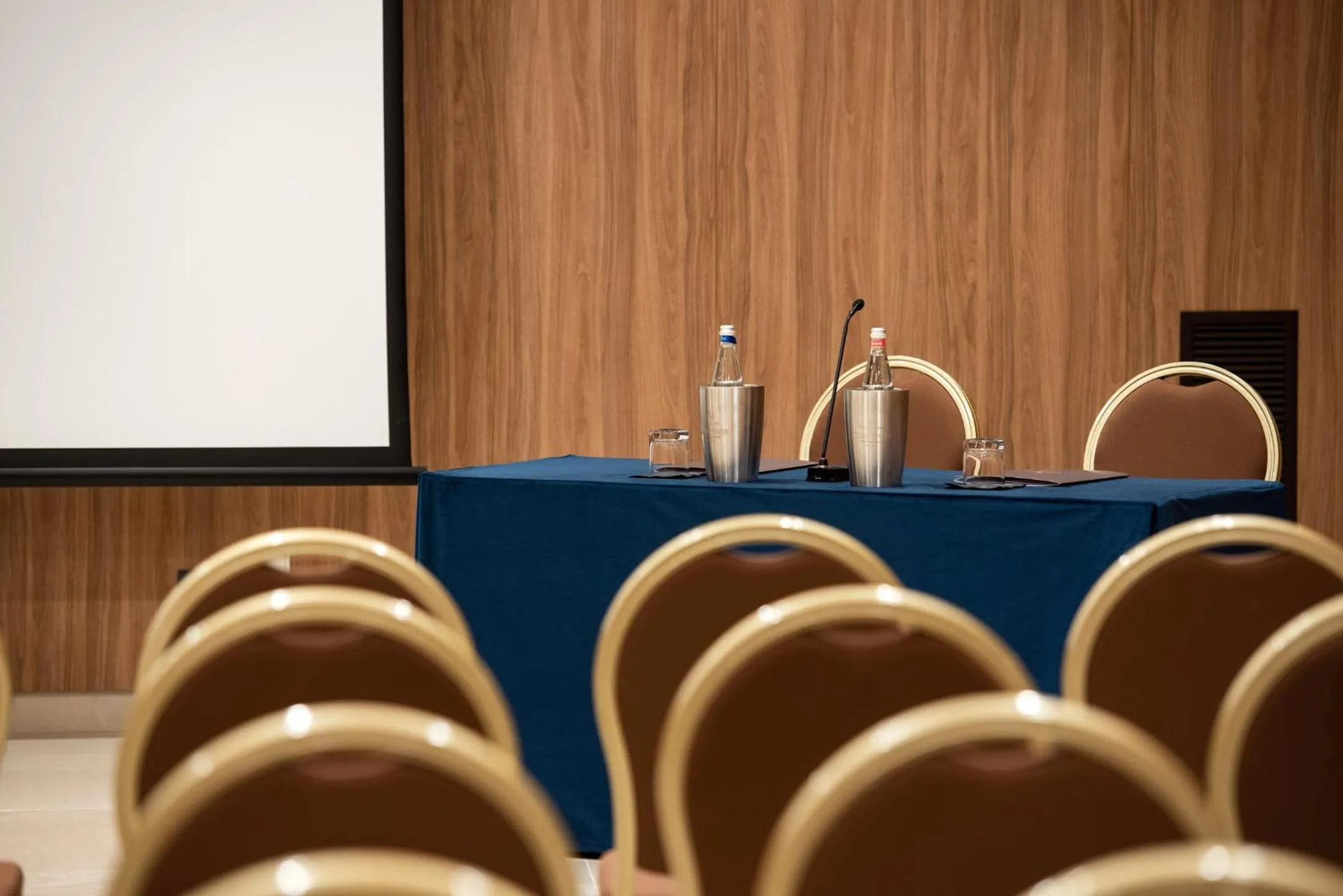 Business facilities in Gold Tower Lifestyle Hotel