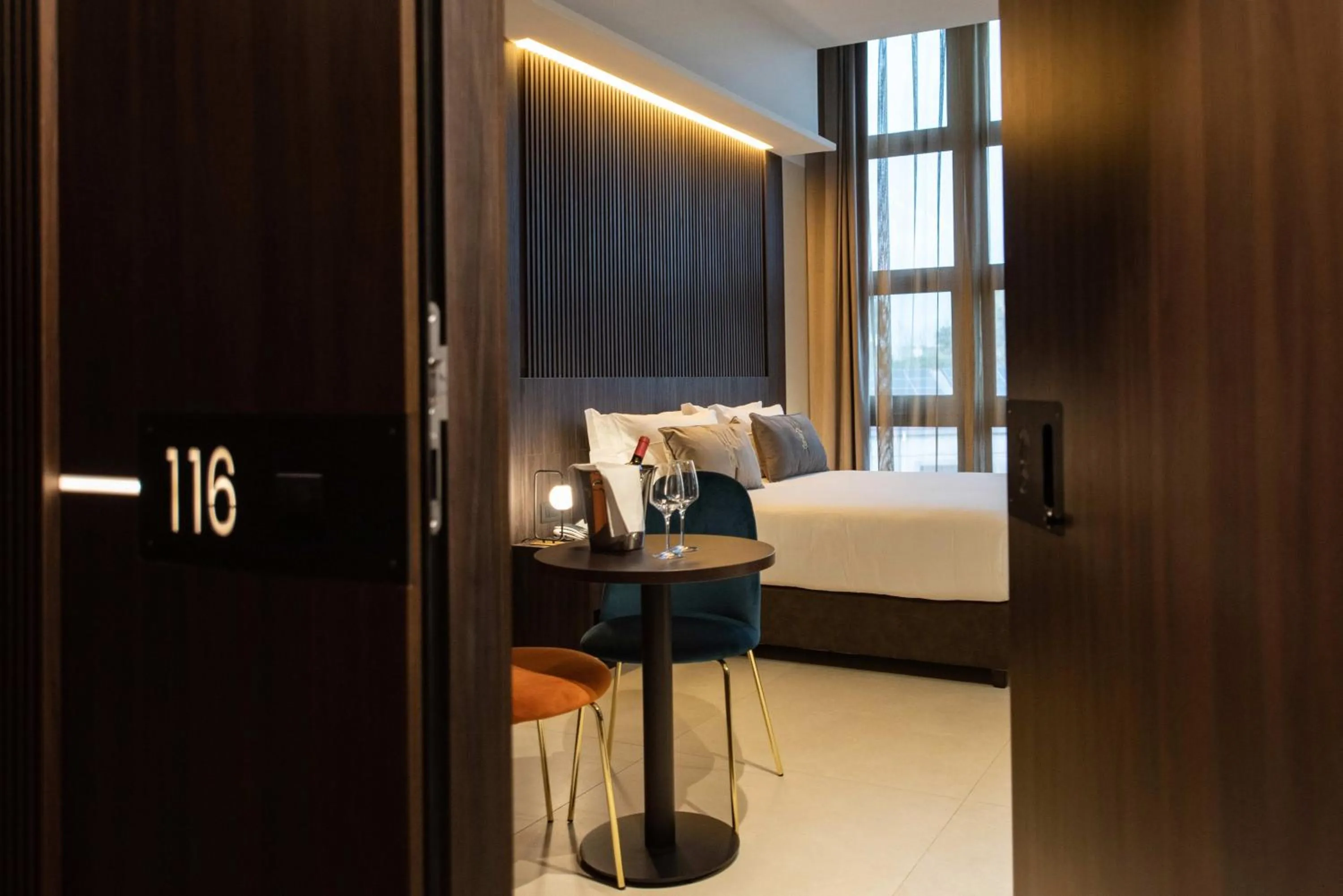 Photo of the whole room, Bed in Gold Tower Lifestyle Hotel