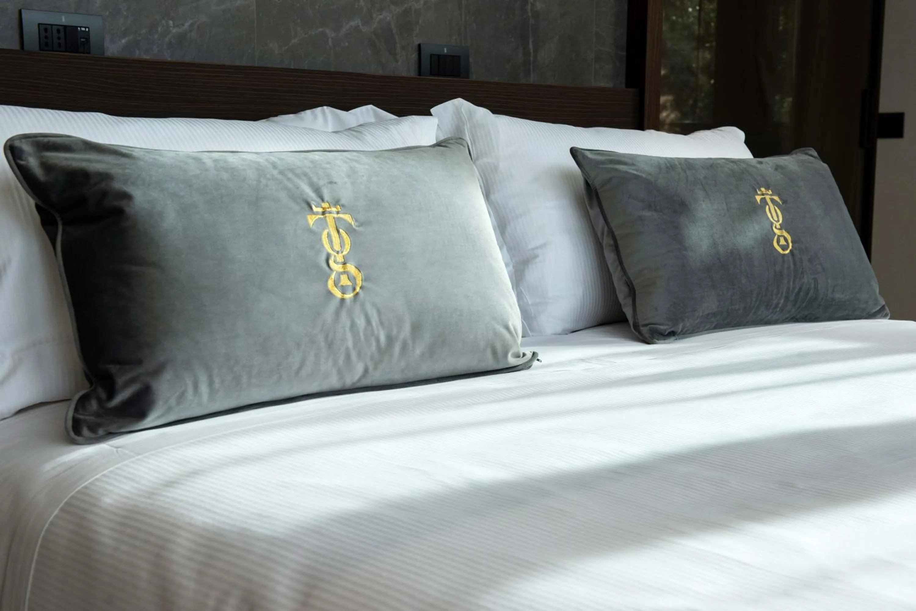 Bed in Gold Tower Lifestyle Hotel