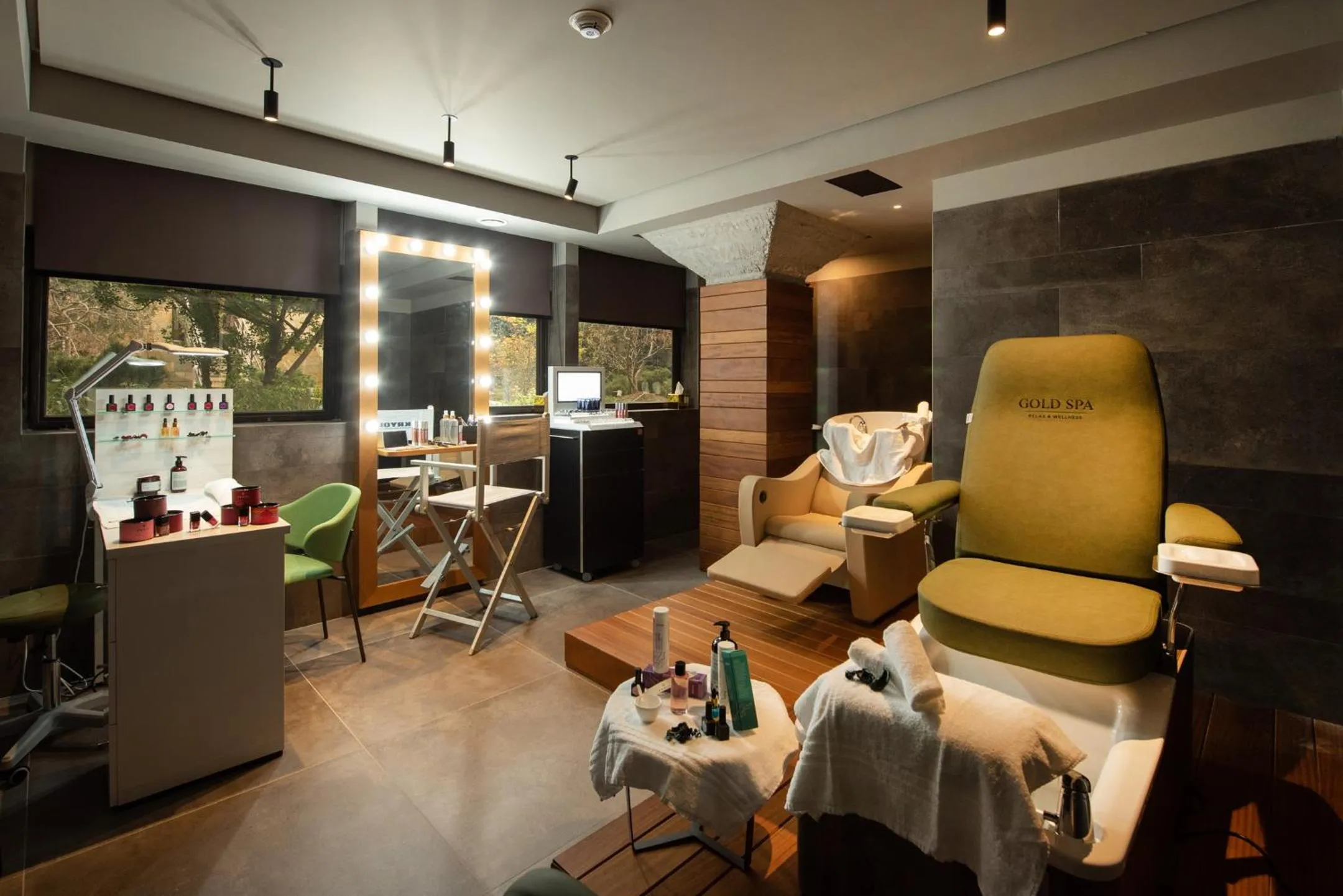 Spa and wellness centre/facilities in Gold Tower Lifestyle Hotel