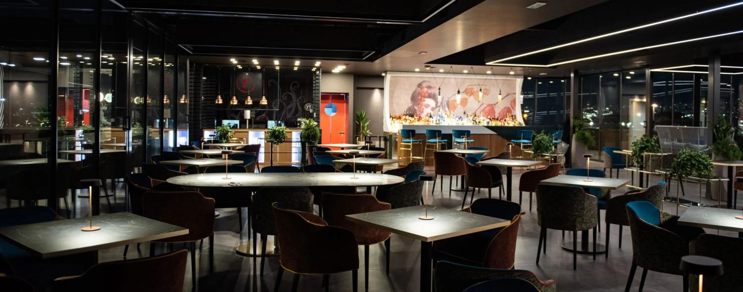 Restaurant/places to eat in Gold Tower Lifestyle Hotel