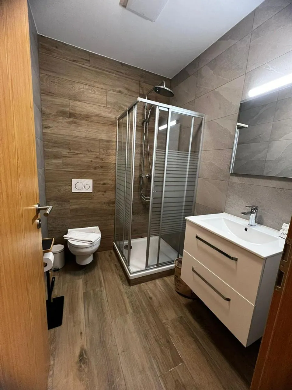 Shower in Hôtel de charme la Poste