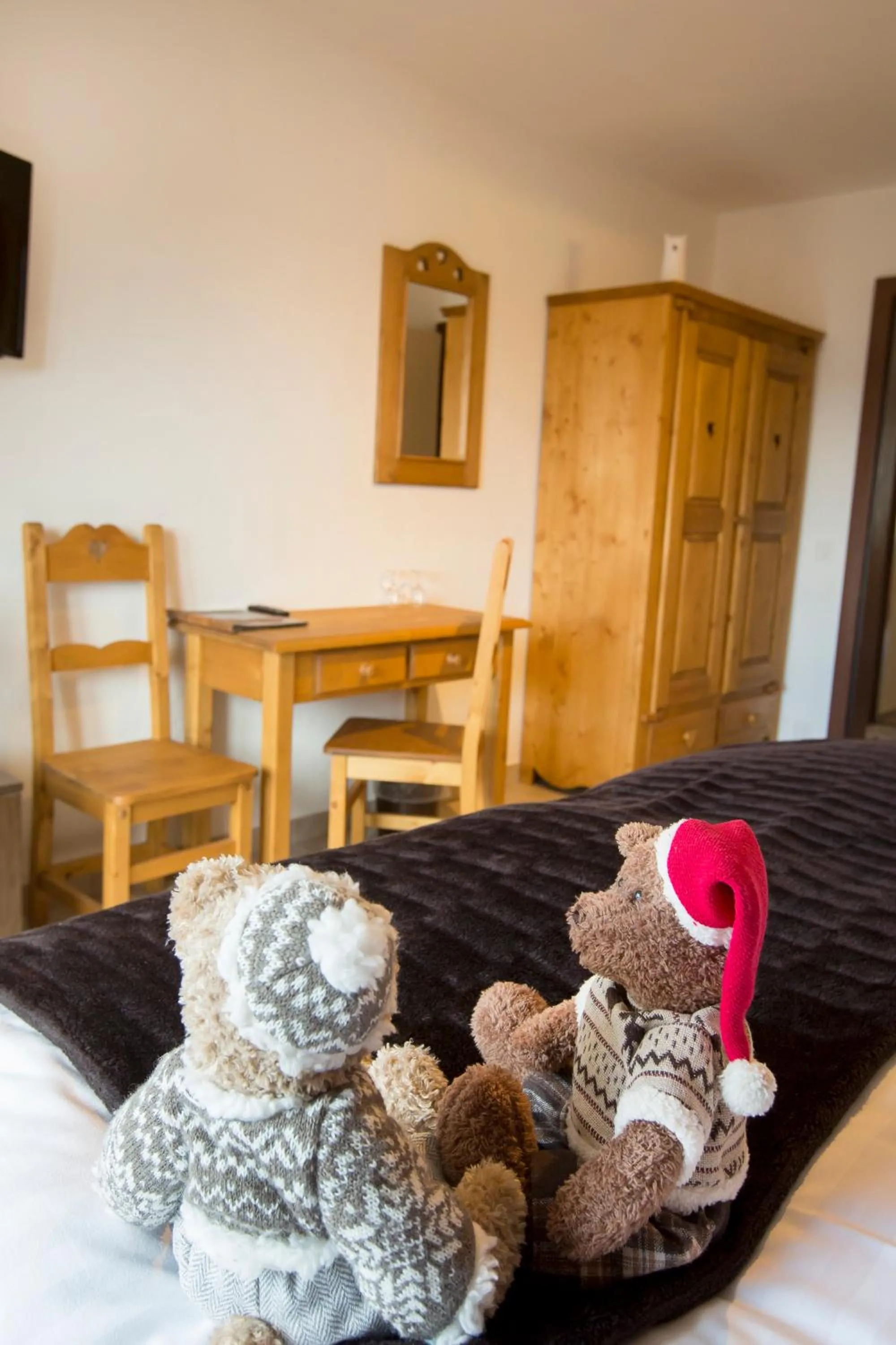 Decorative detail, Bed in Hôtel de charme la Poste