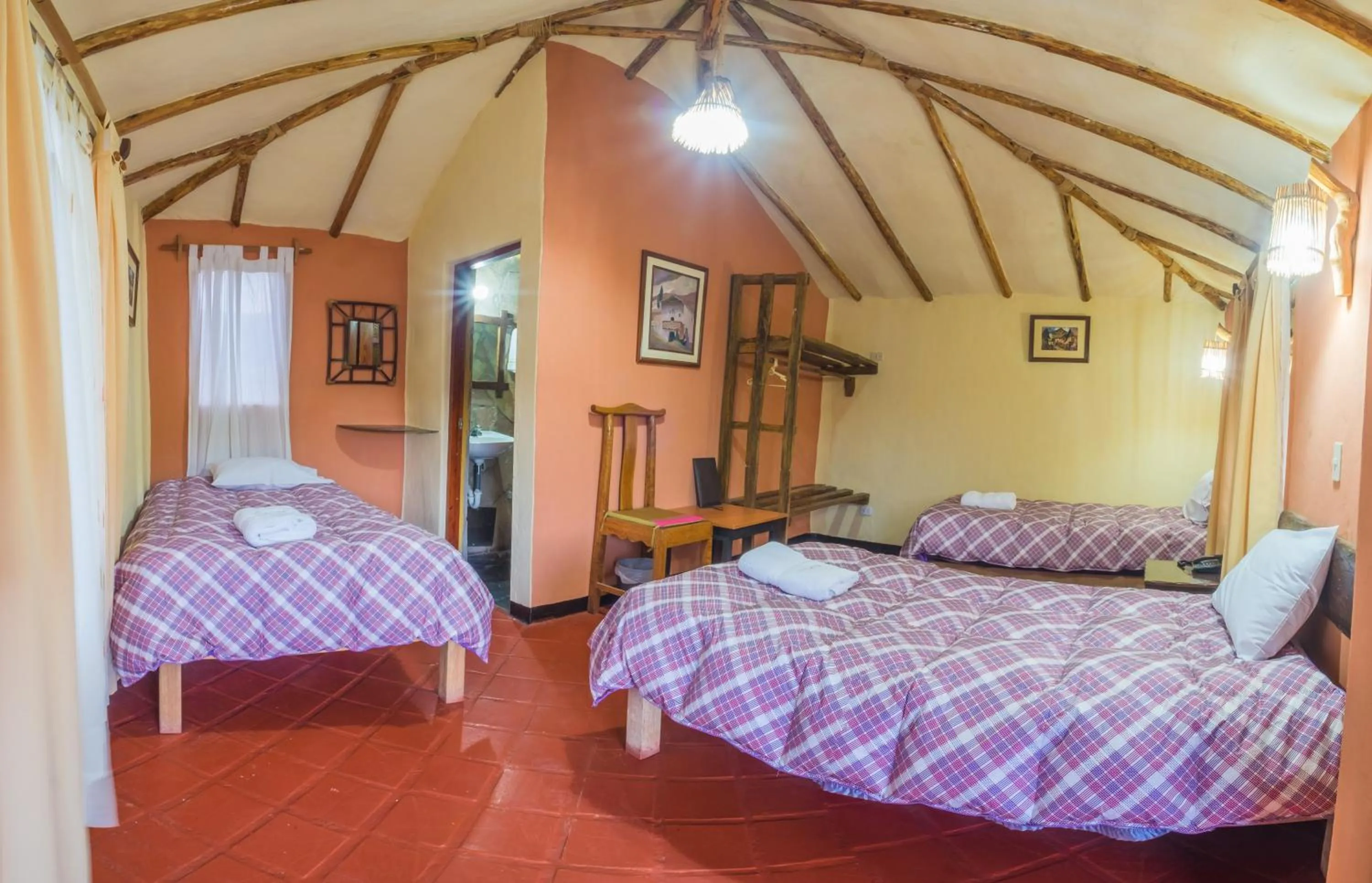 Photo of the whole room, Bed in Hotel Kuntur Wassi