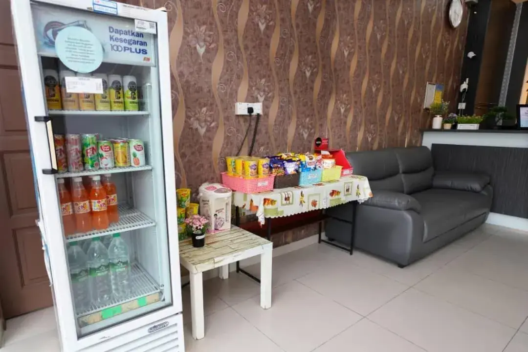 Food and drinks in CK Hotel Food and drinks in CK Hotel