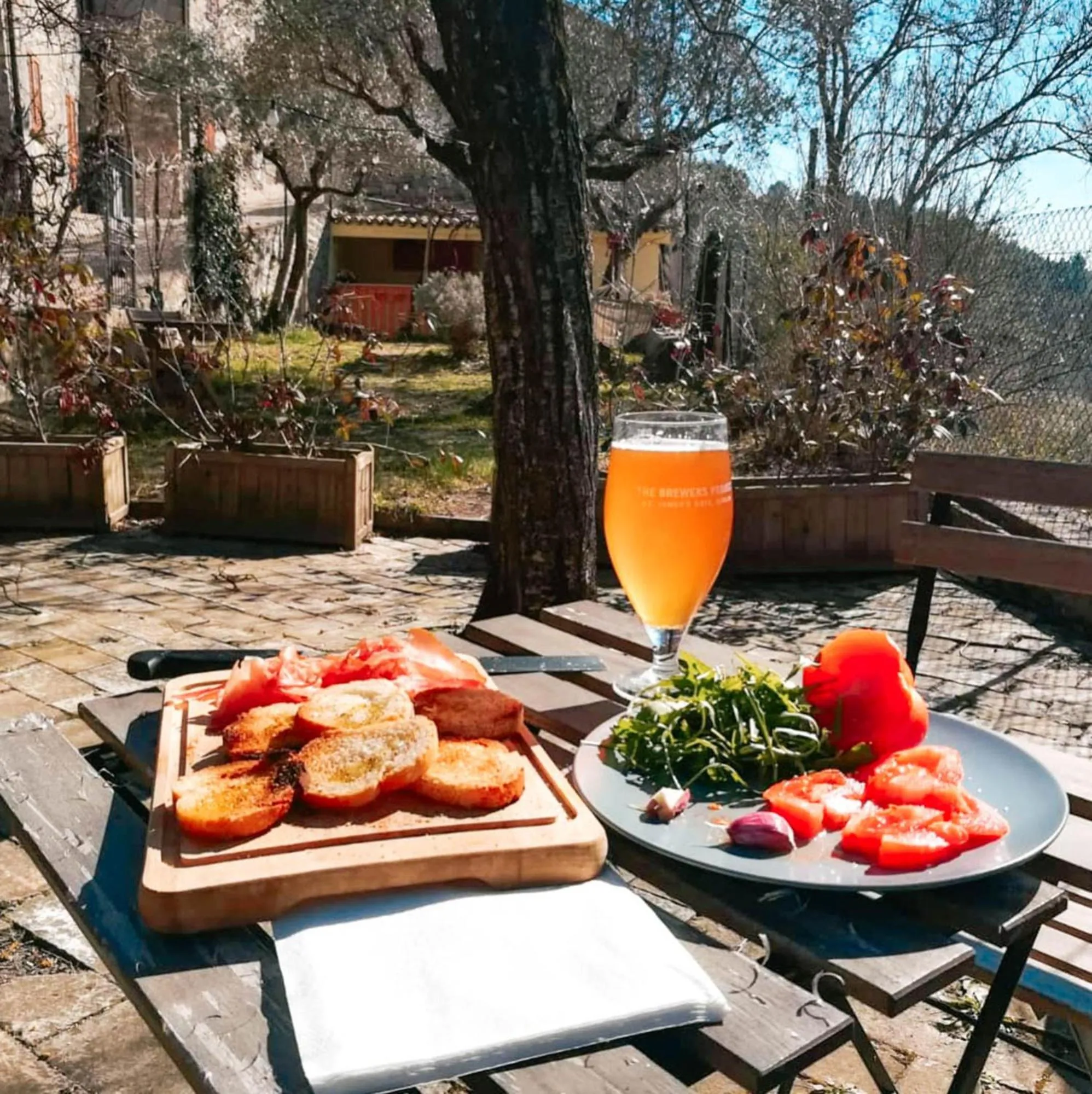Patio in Ostello Bello Assisi Bevagna