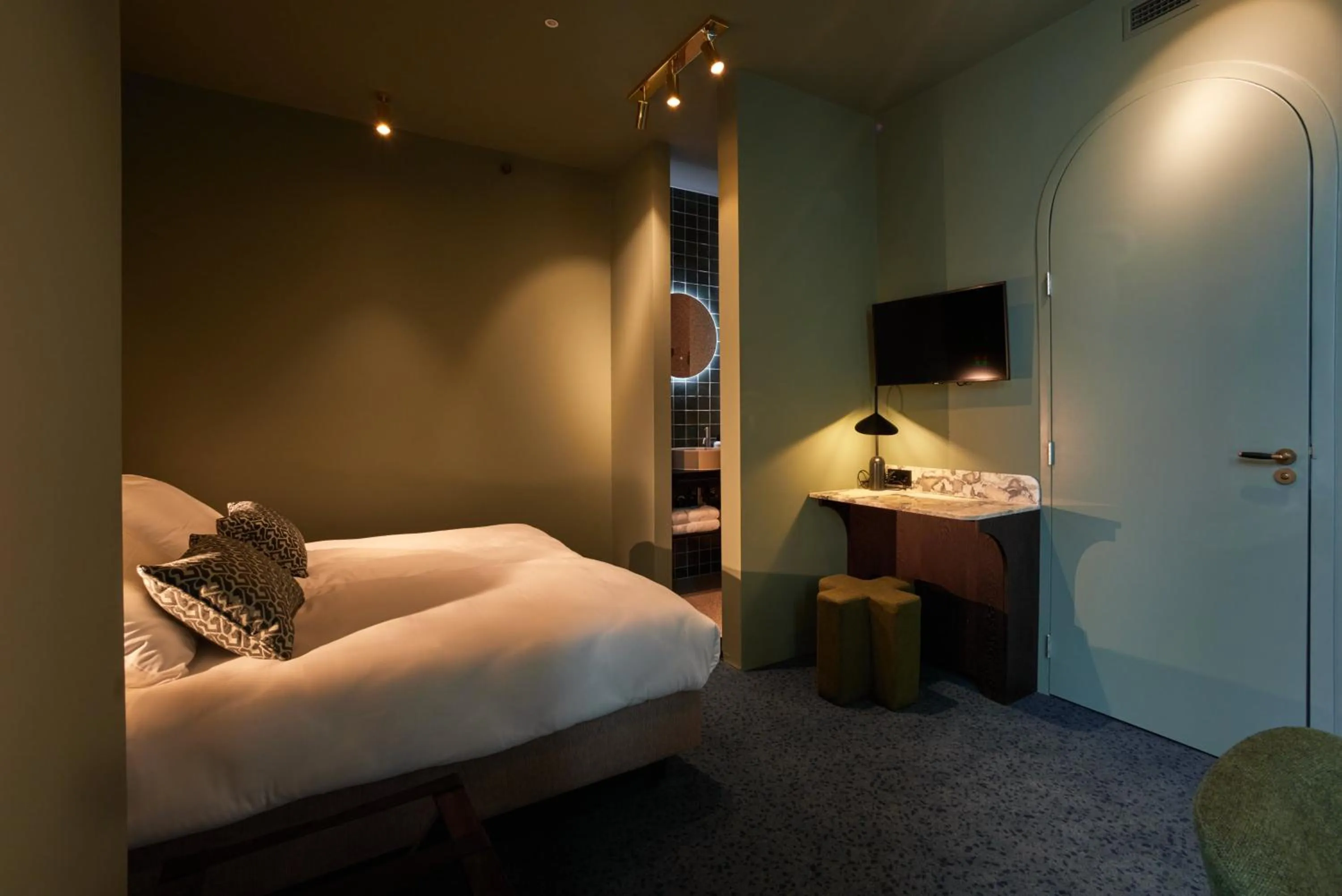 Bed in Heavens Hotel