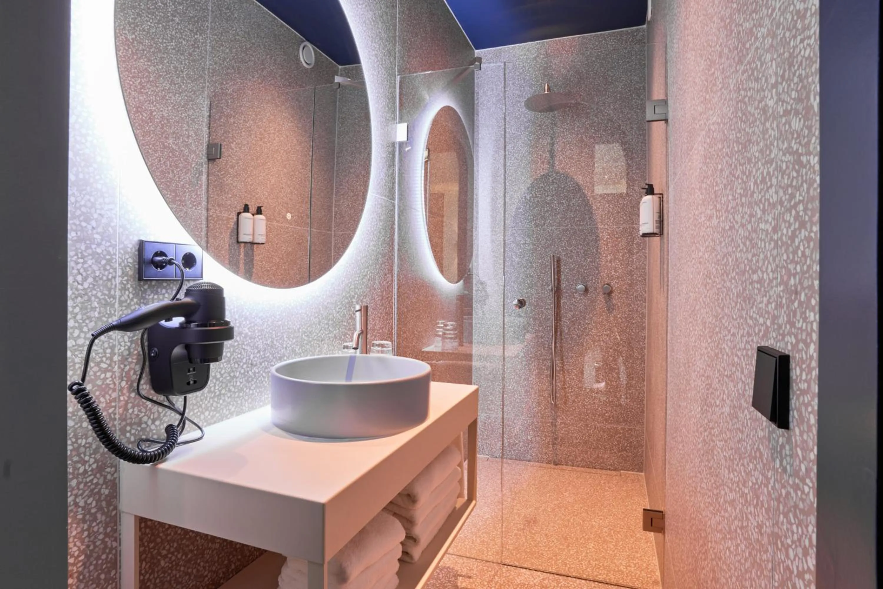 Bathroom in Heavens Hotel