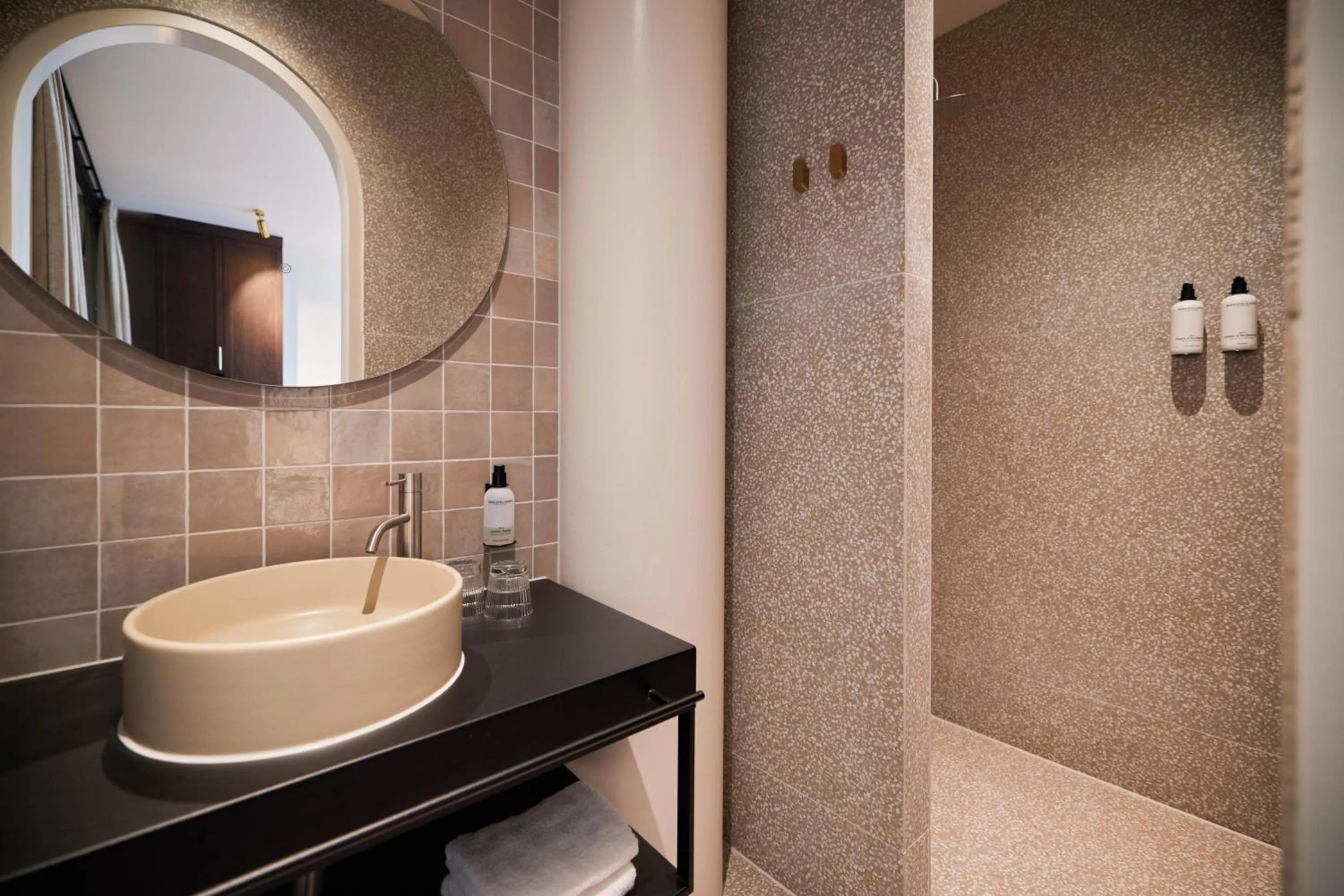 Bathroom in Heavens Hotel