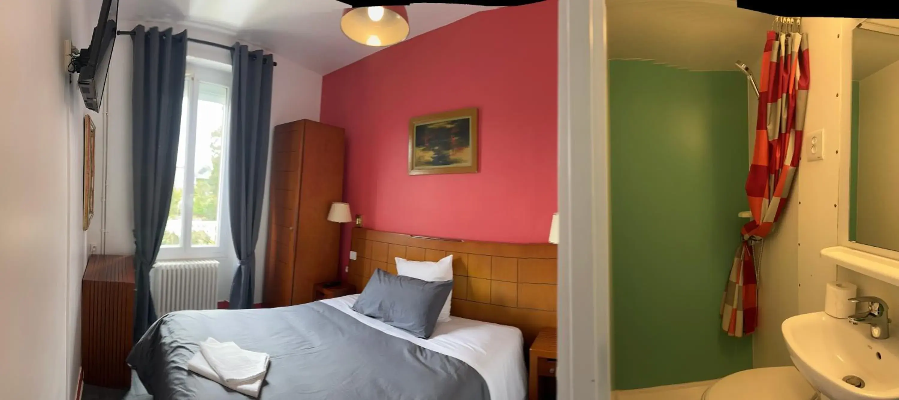 Single Room in LE MEDITERRANEEN Montargis Single Room in LE MEDITERRANEEN Montargis