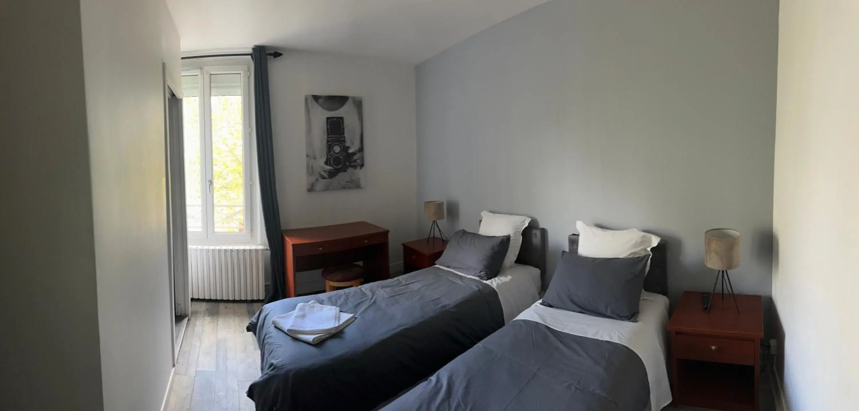 Standard Twin Room in LE MEDITERRANEEN Montargis Standard Twin Room in LE MEDITERRANEEN Montargis