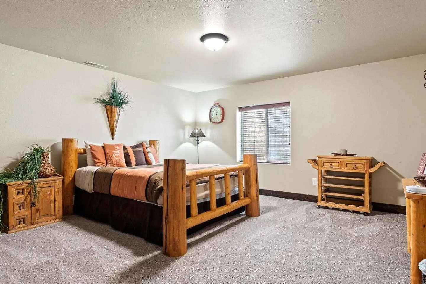 Bed in Larkspur Hills