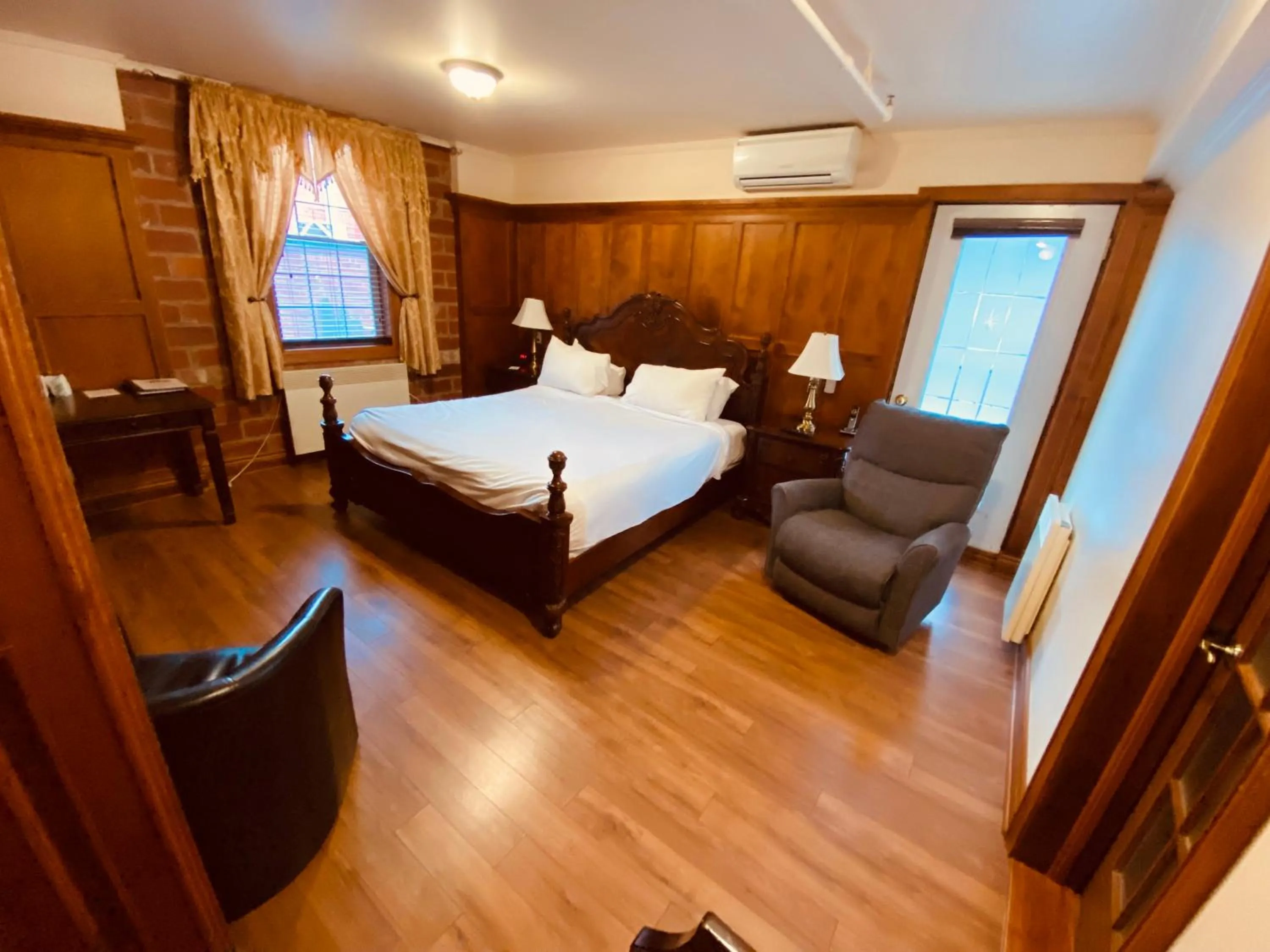 Bedroom, Bed in Le Grand Hôtel