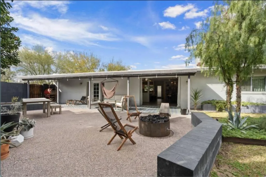 Mid-Century Stunner // Large Yard and Patio for Indoor/Outdoor Living