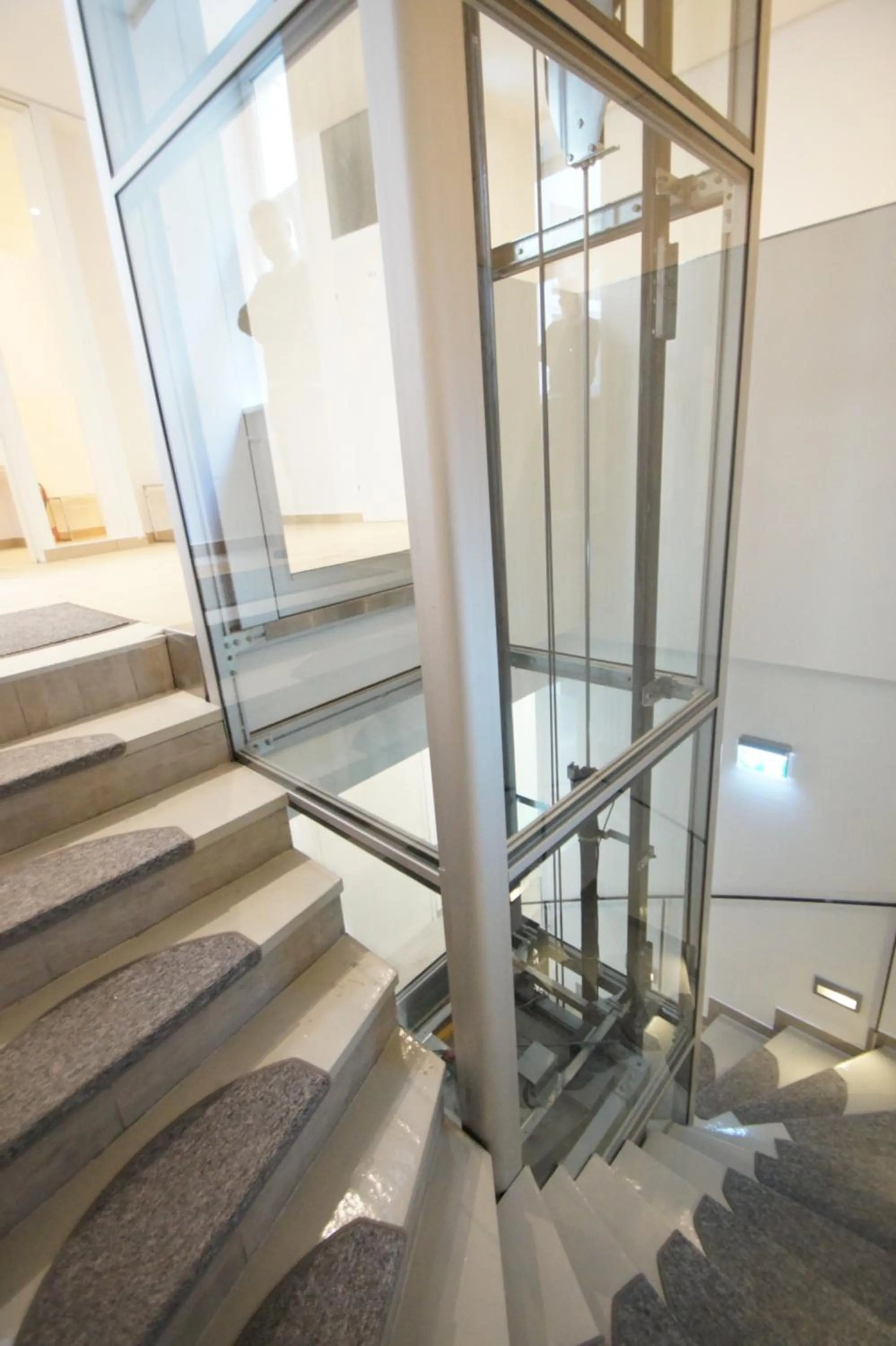 Facade/entrance in Dan In'n Out