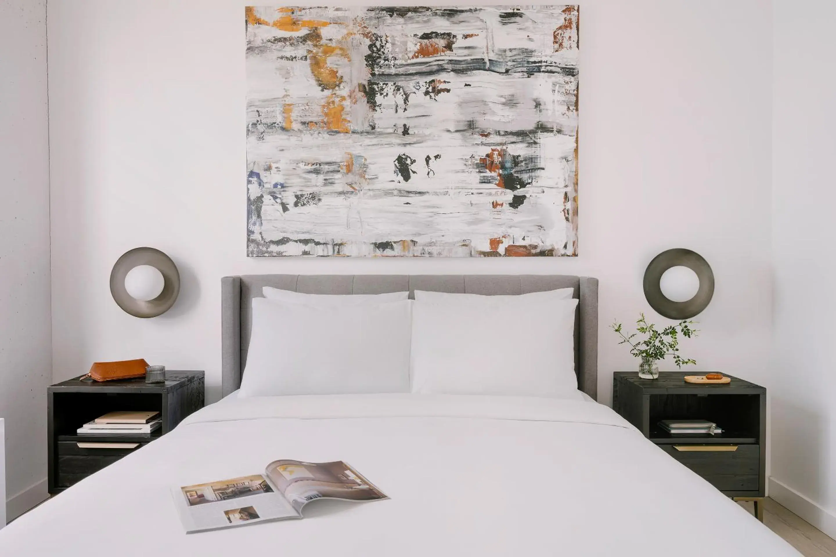 Bed in Sonder Court Square Bed in Sonder Court Square