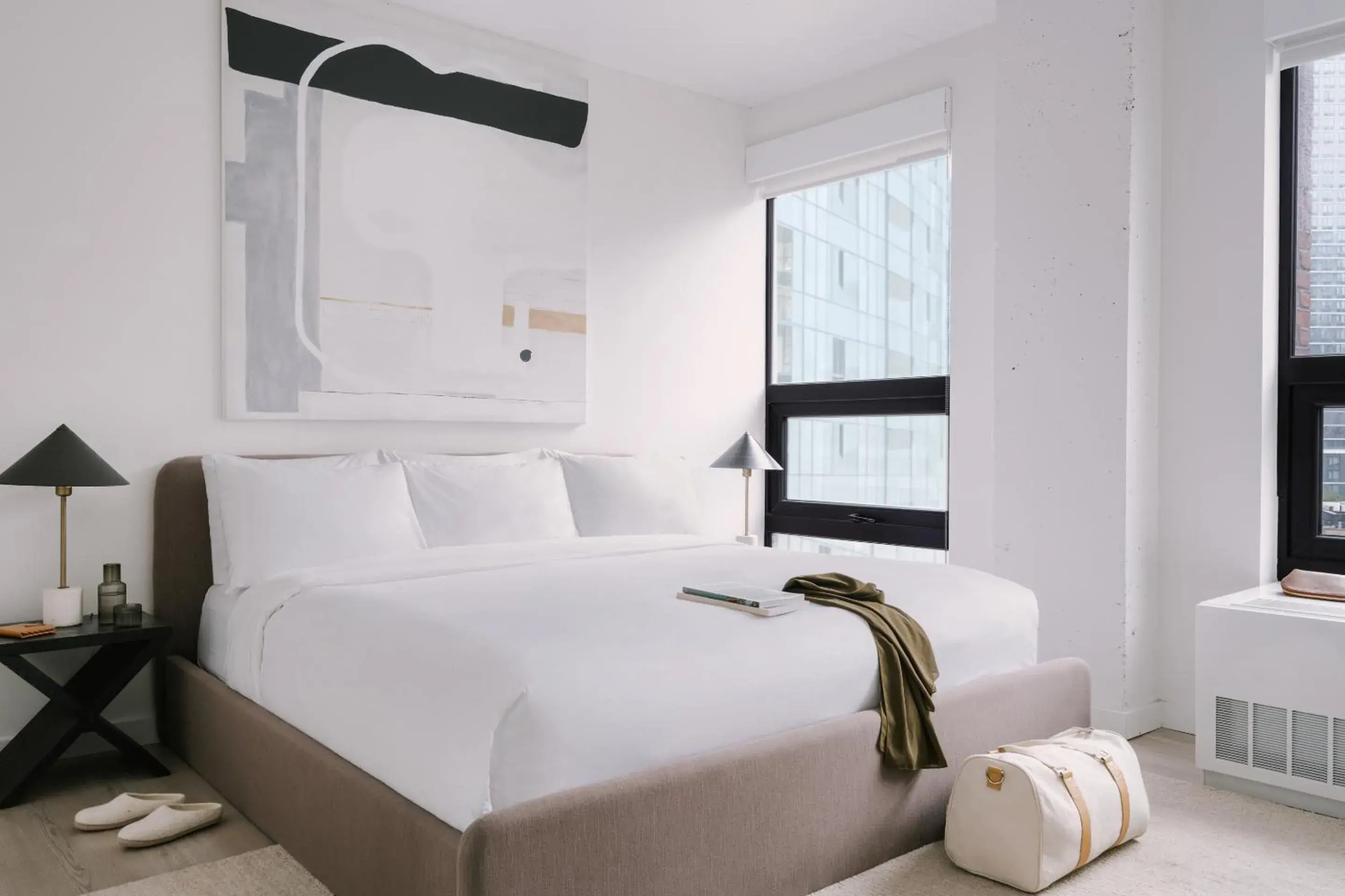 Bed in Sonder Court Square Bed in Sonder Court Square