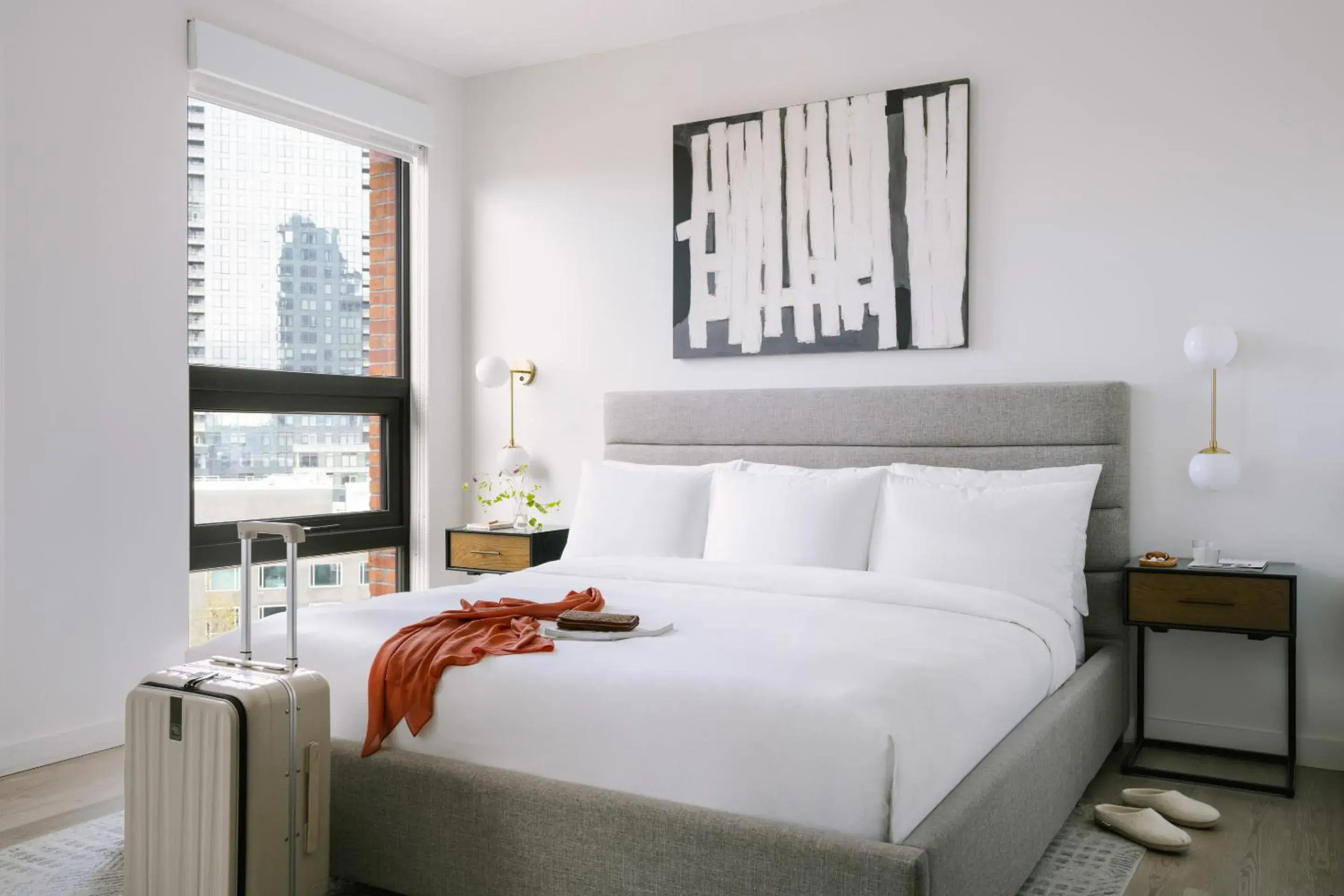 Bed in Sonder Court Square Bed in Sonder Court Square