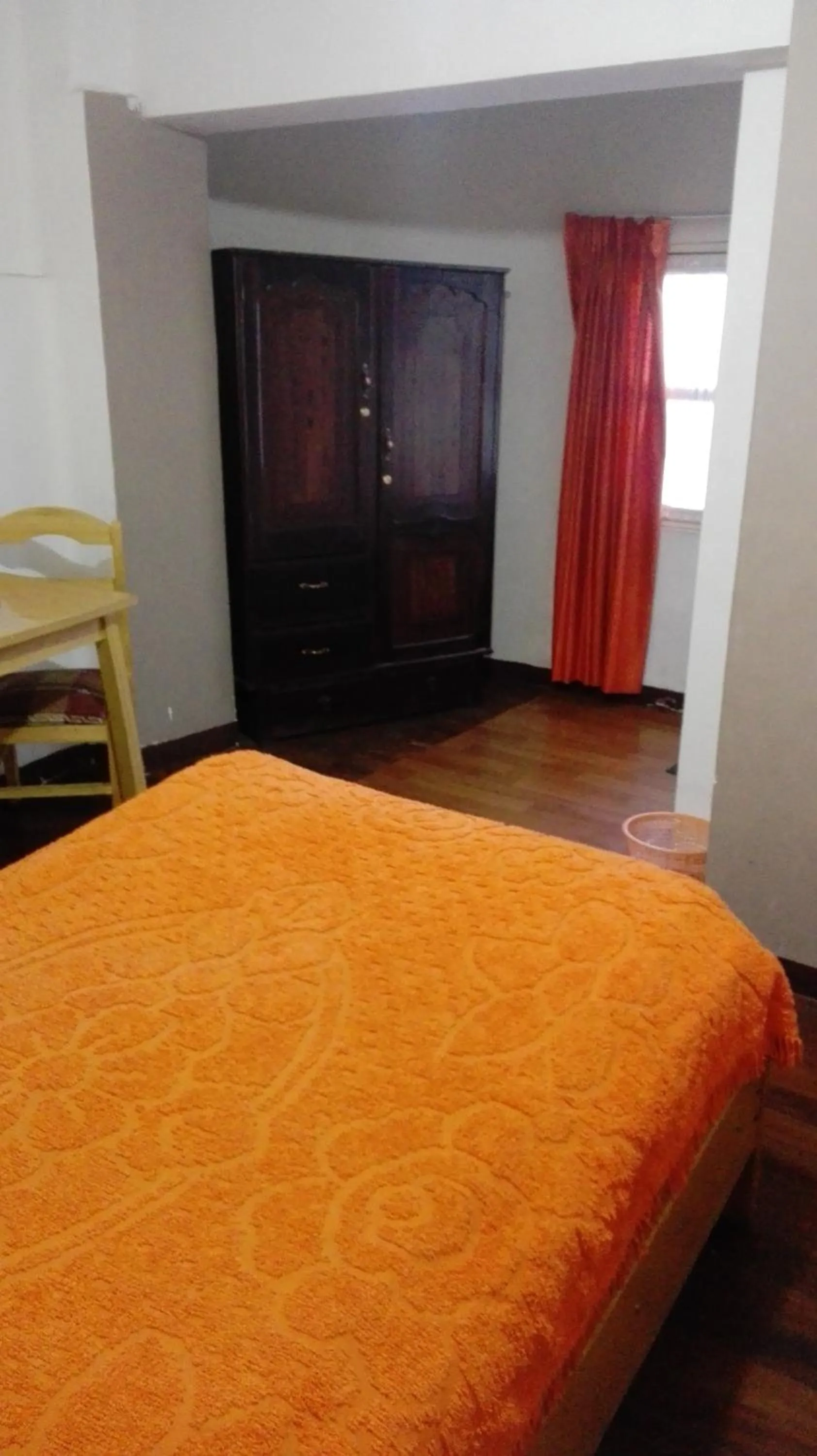 Twin Room with Shared Bathroom in Hostal Isidoros - Terminal de Buses