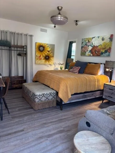 Bed in 303 BnB Inn Flagstaff