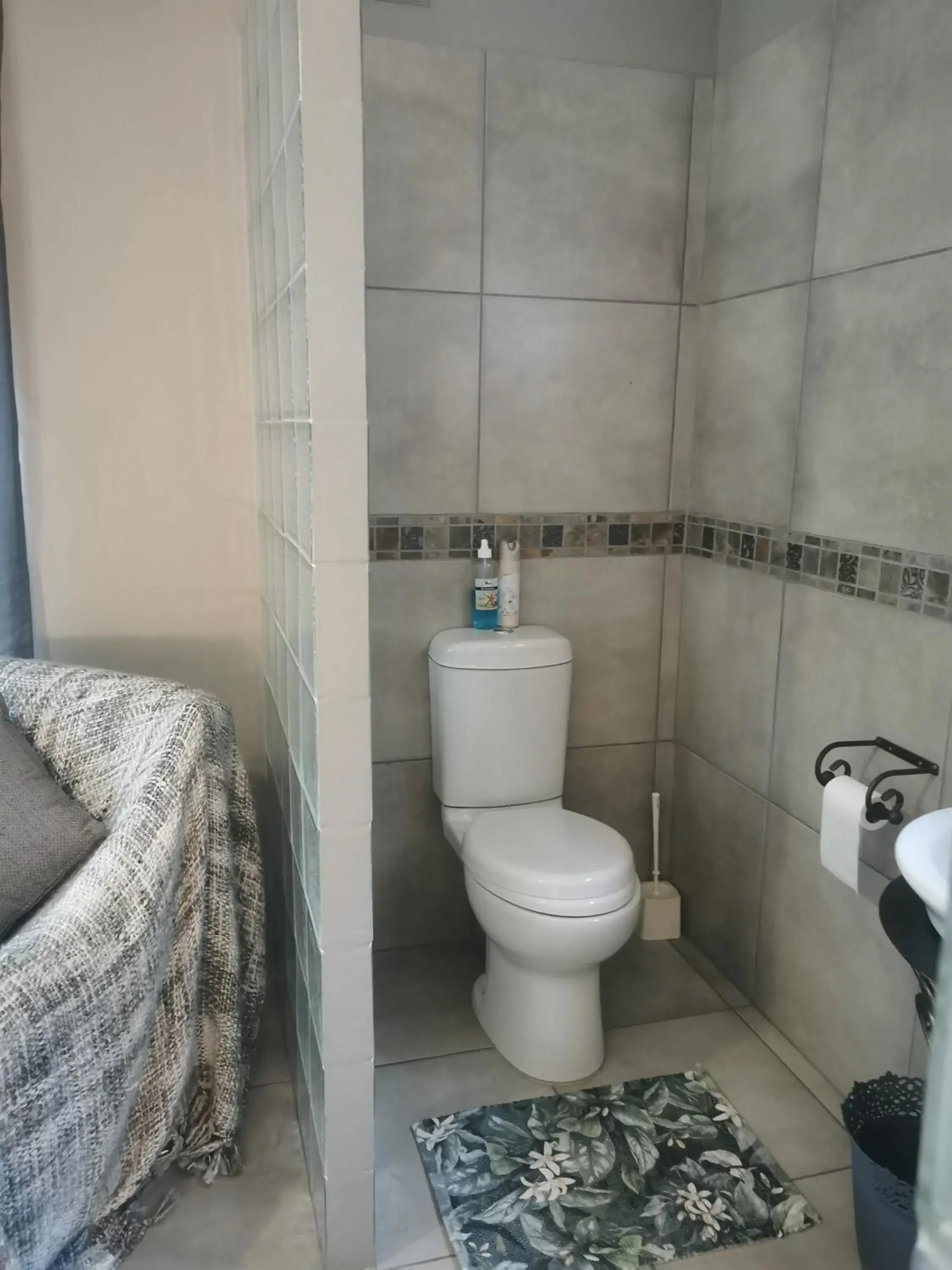 Double Room with Mountain View - single occupancy in Adams- mtoti Double Room with Mountain View - single occupancy in Adams- mtoti