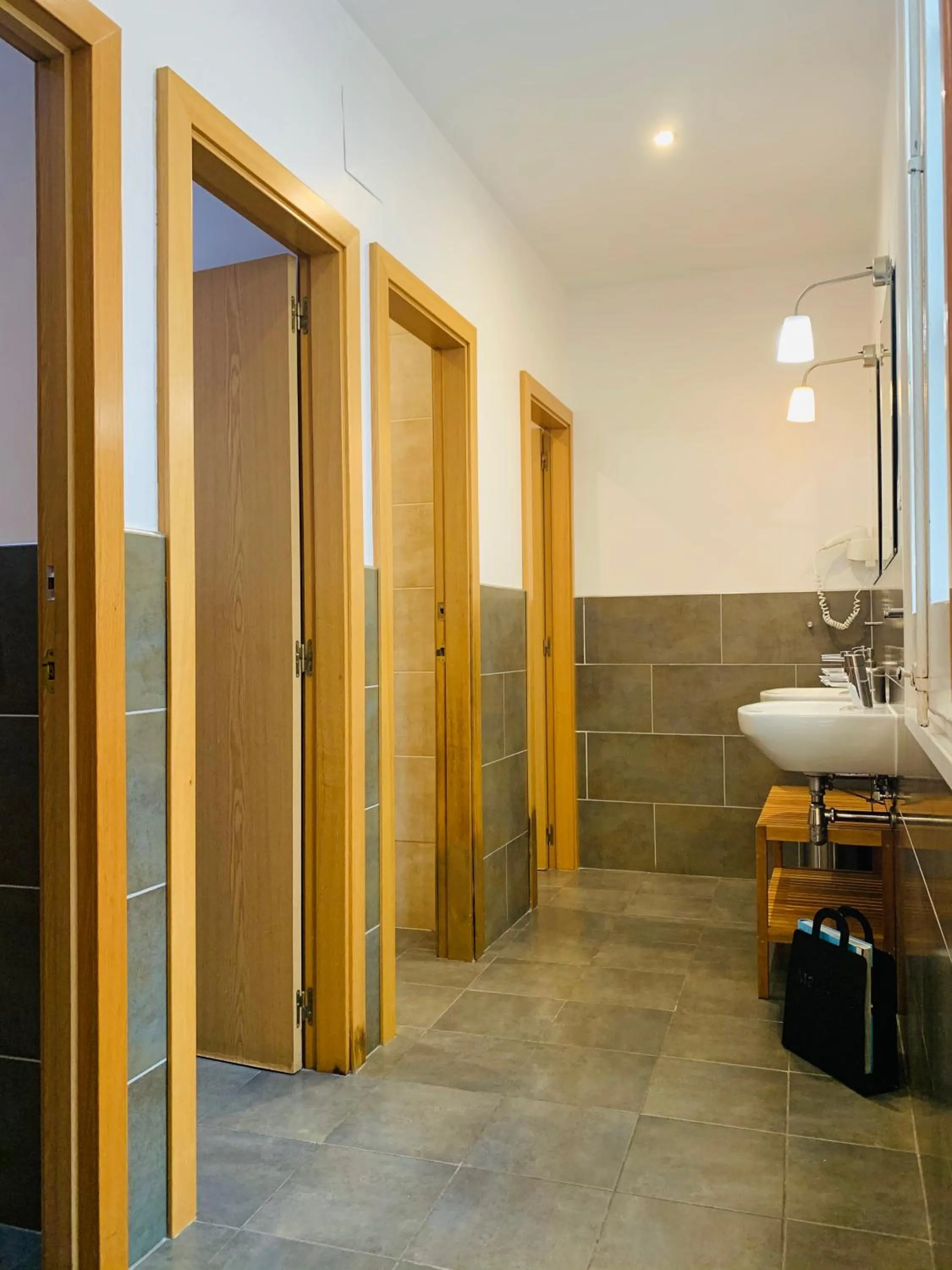 Bathroom in Super Balmes Guest House