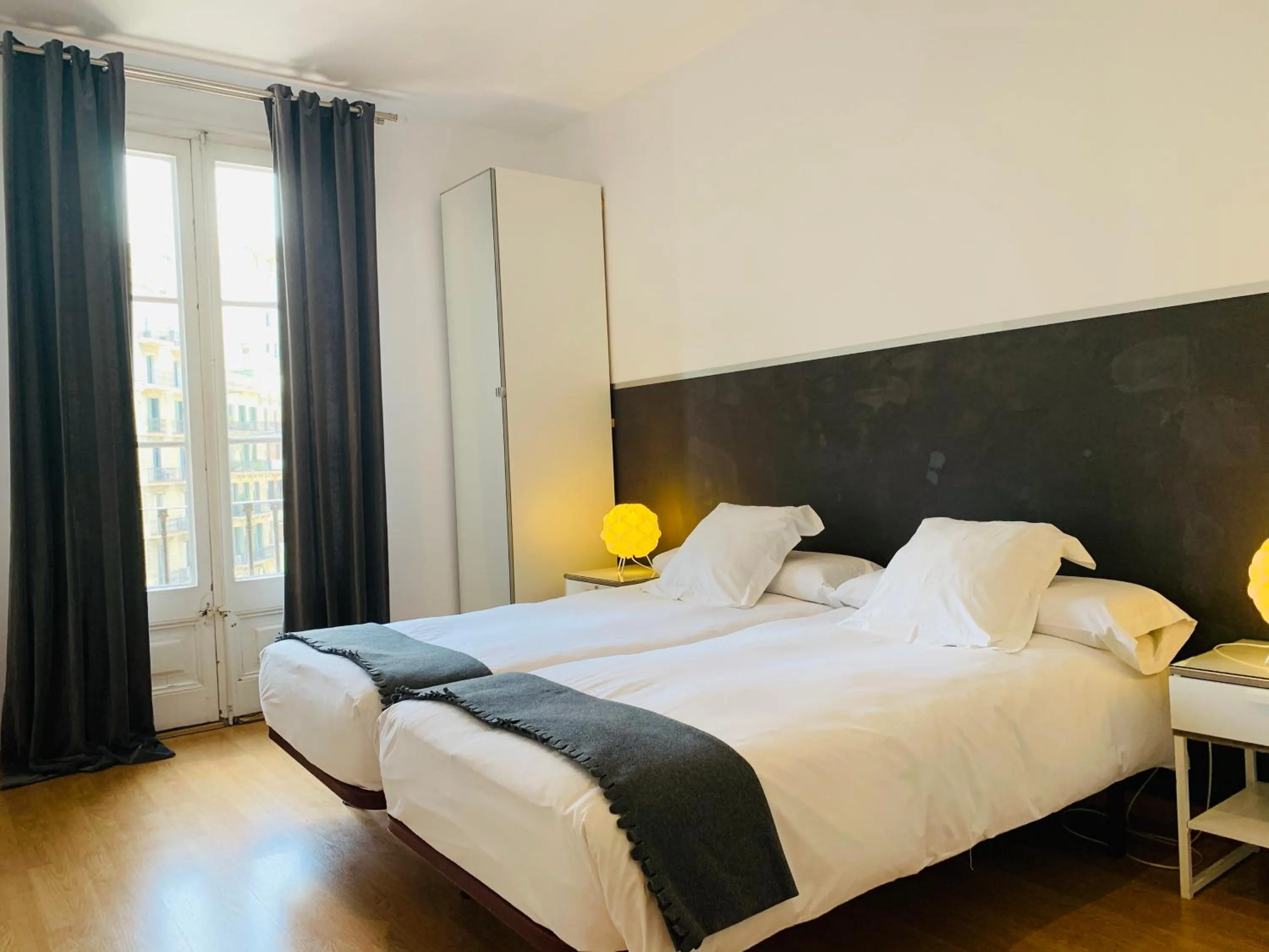 Bed in Super Balmes Guest House