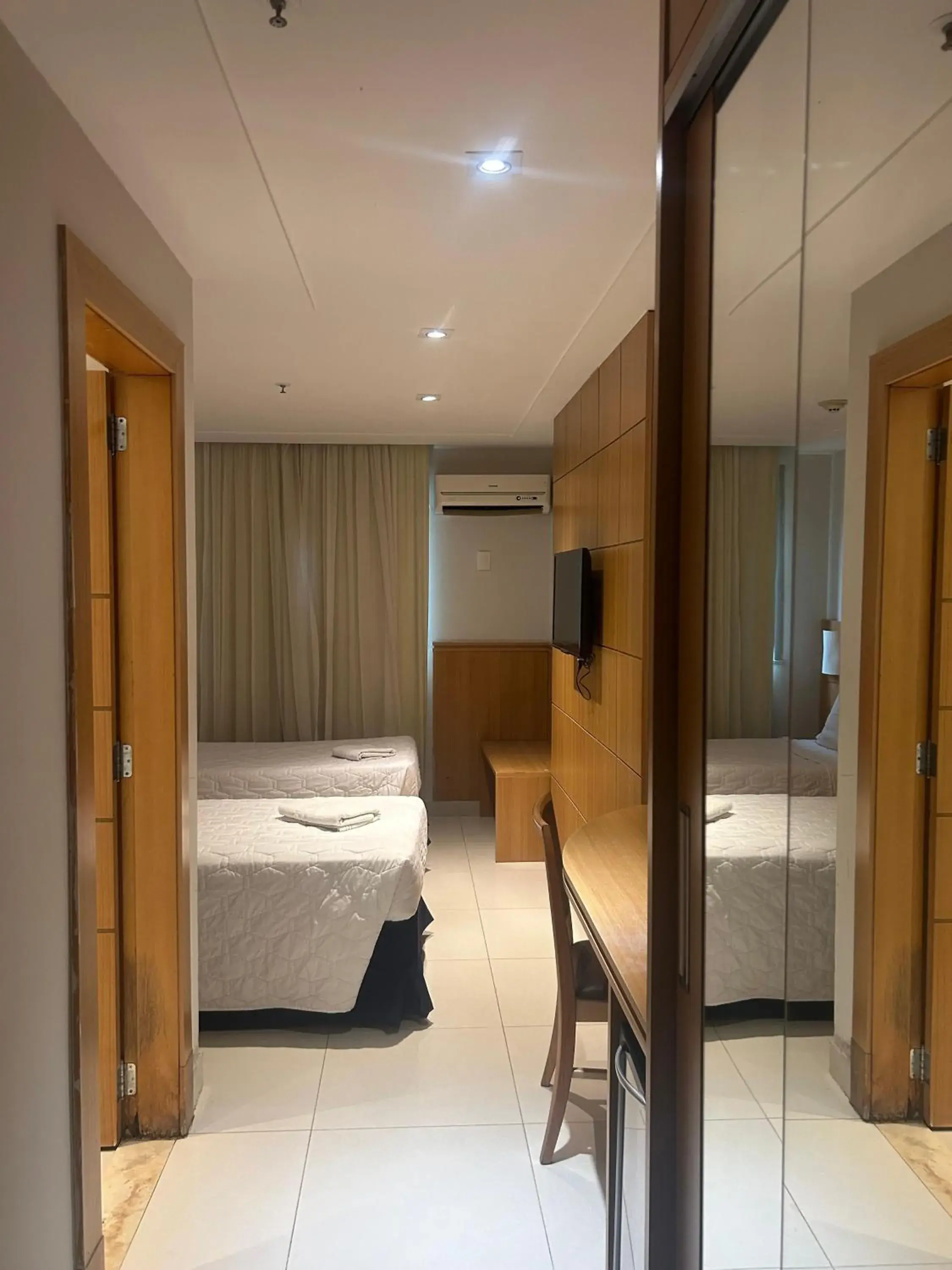 Standard Twin Room in Hotel Atlântico Rio Standard Twin Room in Hotel Atlântico Rio