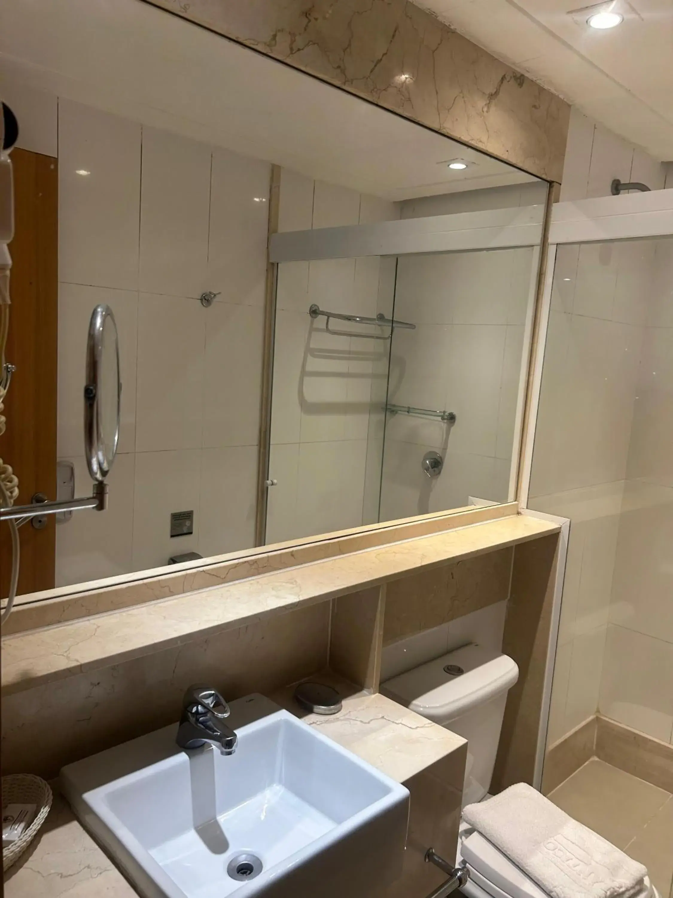 Deluxe Twin Room in Hotel Atlântico Rio Deluxe Twin Room in Hotel Atlântico Rio