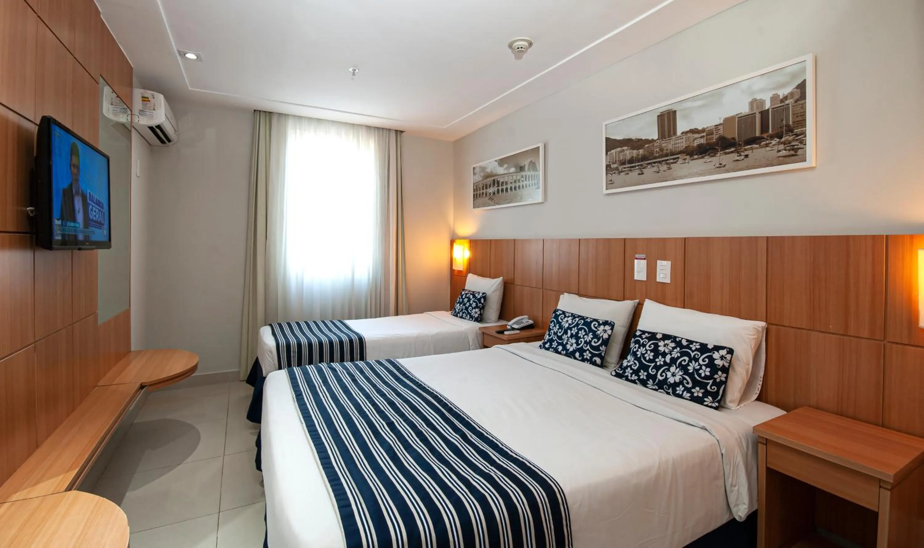 Bed in Hotel Atlântico Rio